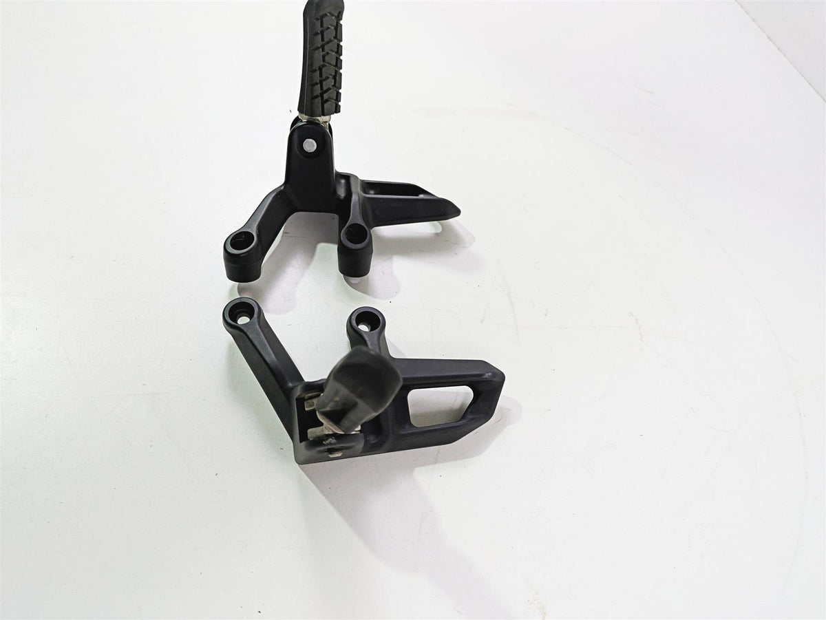 2020 KTM 1290 Super Adventure R Rear Passenger Footpeg Set 6030304800033S {{ shop.shopifyCountryName }} - Mototech271