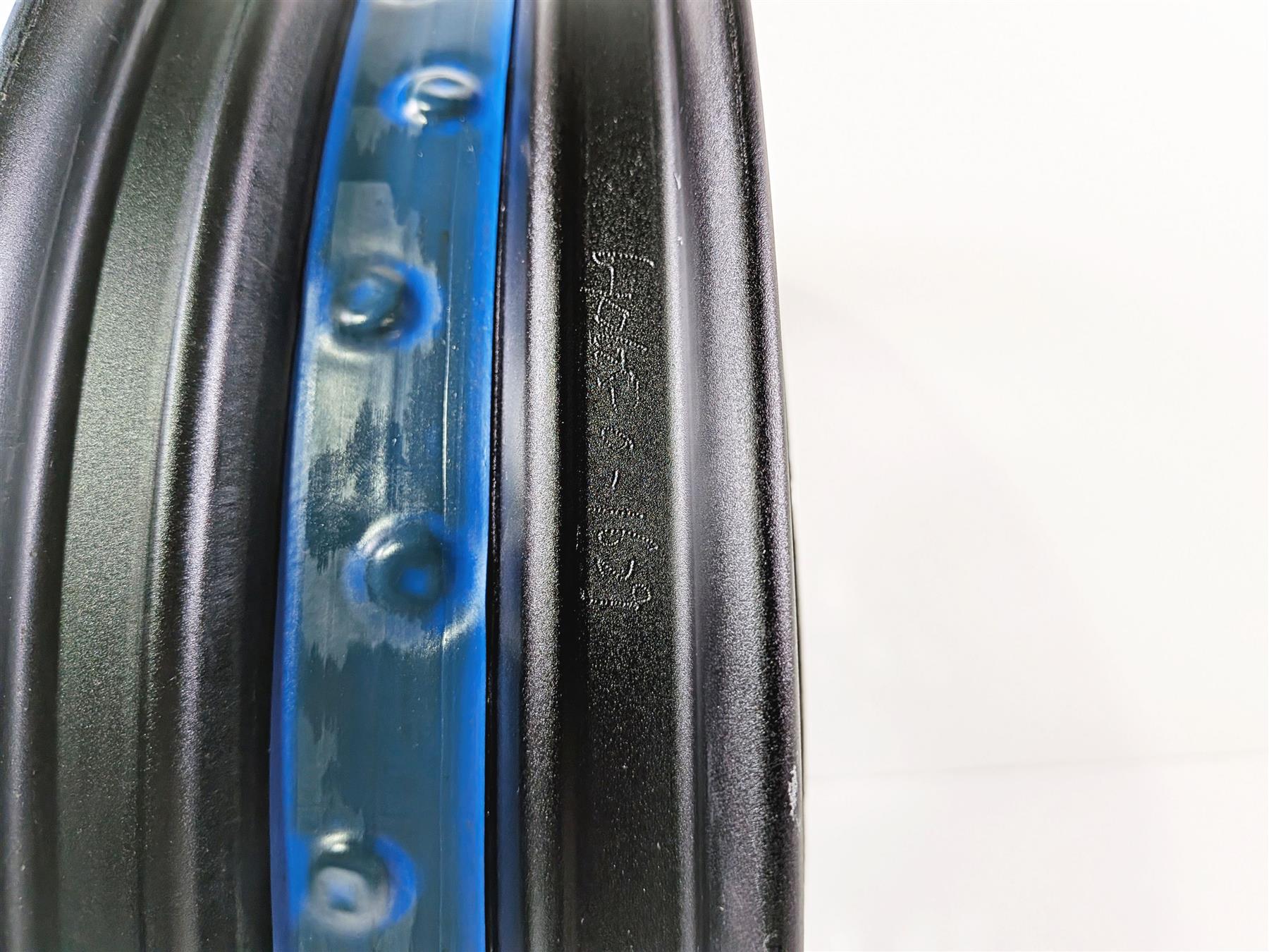 2015 Ducati Scrambler Urban Enduro Straight 18x3 Front Wheel Spoke 50122541AA-Mototech271