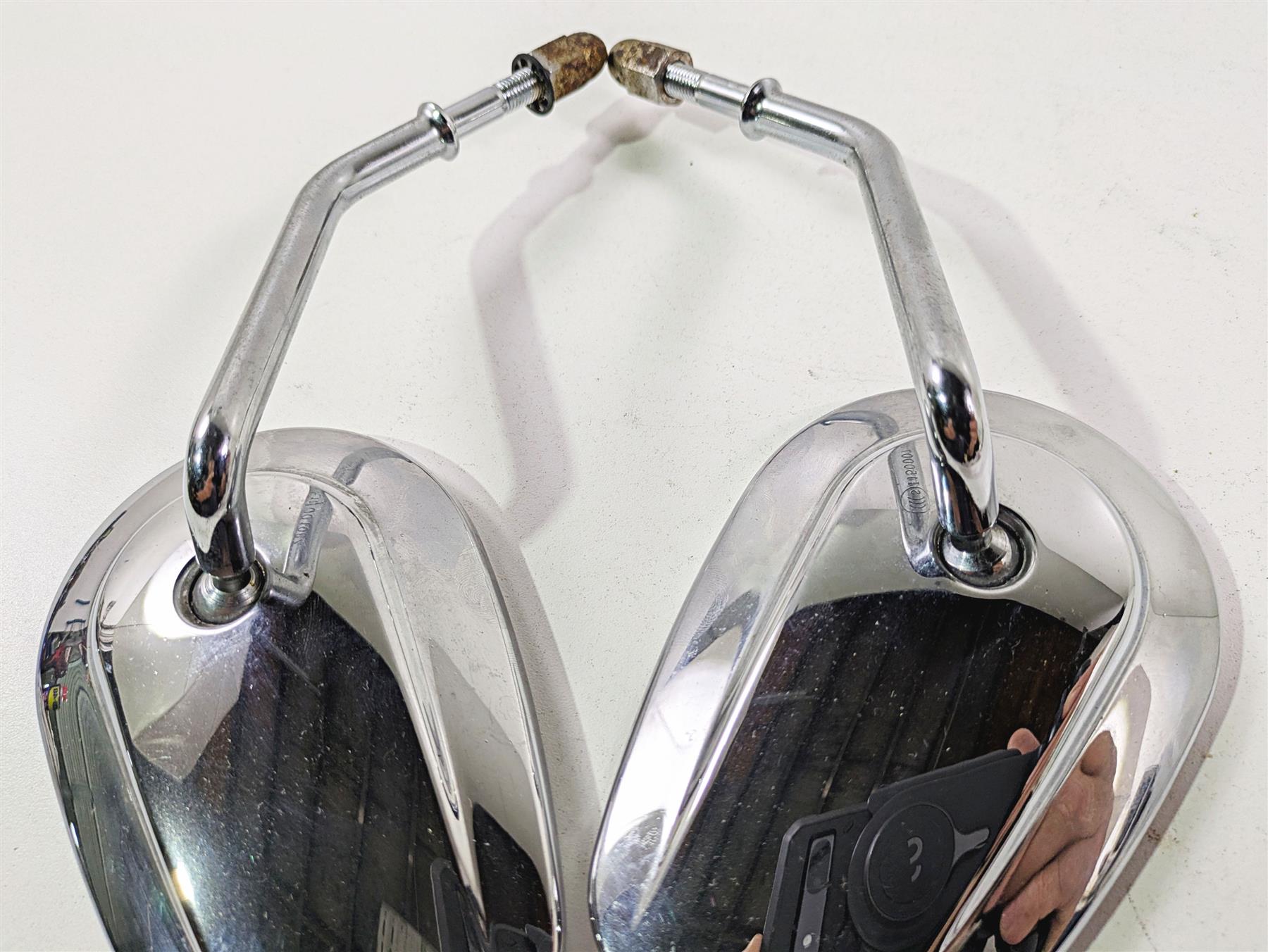2018 Harley FLHCS Softail Heritage 115th Rear View Mirror Set 91840-03 91845-03 {{ shop.shopifyCountryName }} - Mototech271