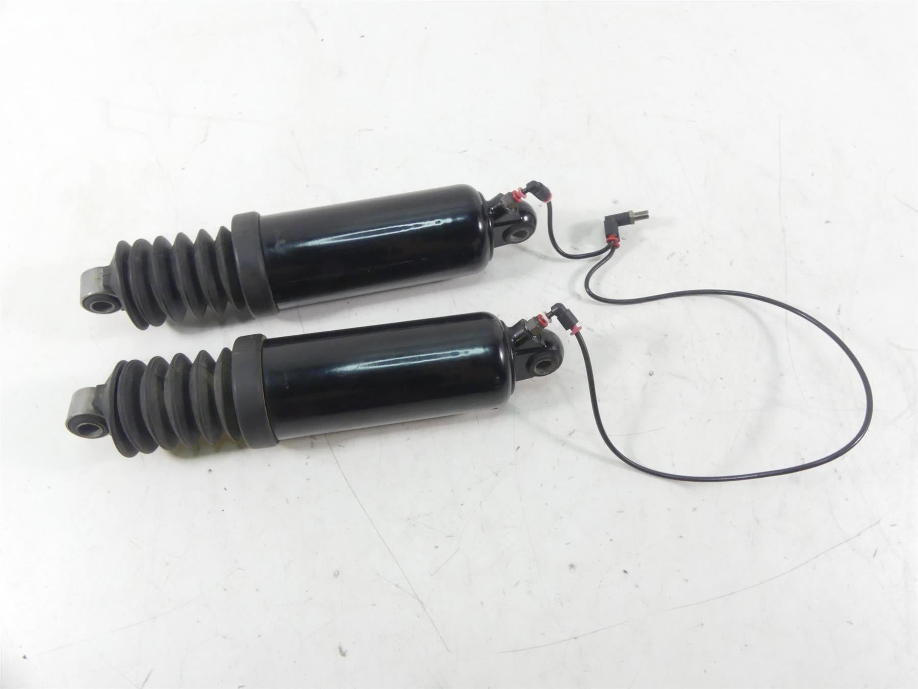 2014 Harley Touring FLHX Street Glide Rear Air Adjust Shock Set 12