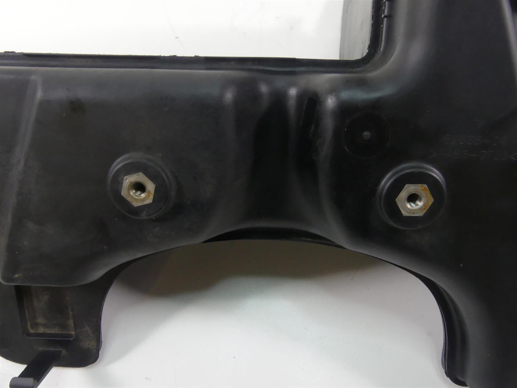 2006 Harley Sportster XL1200 Custom Plastic Oil Tank & Dipstick 62888-04B {{ shop.shopifyCountryName }} - Mototech271