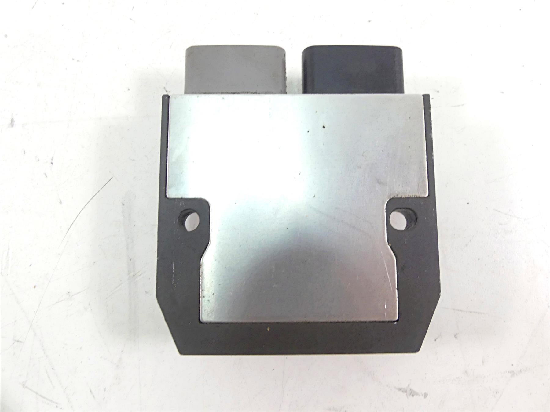 2016 BMW R1200GS Adv K51 Rectifier Voltage Regulator FH020AA 12318523367 {{ shop.shopifyCountryName }} - Mototech271