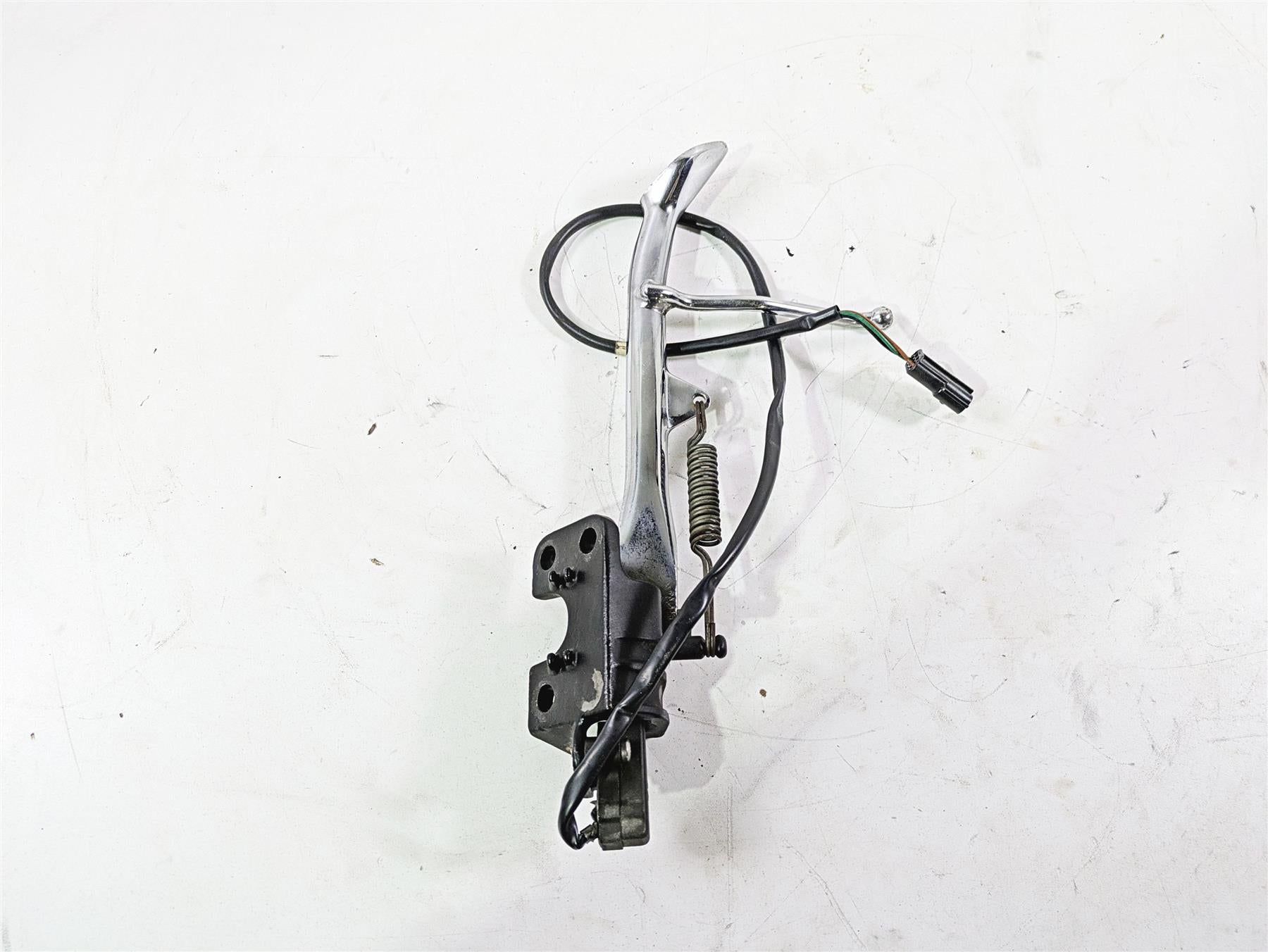 2006 Triumph Rocket 3 Side Kickstand + Safety Switch & Mount T2081380 {{ shop.shopifyCountryName }} - Mototech271
