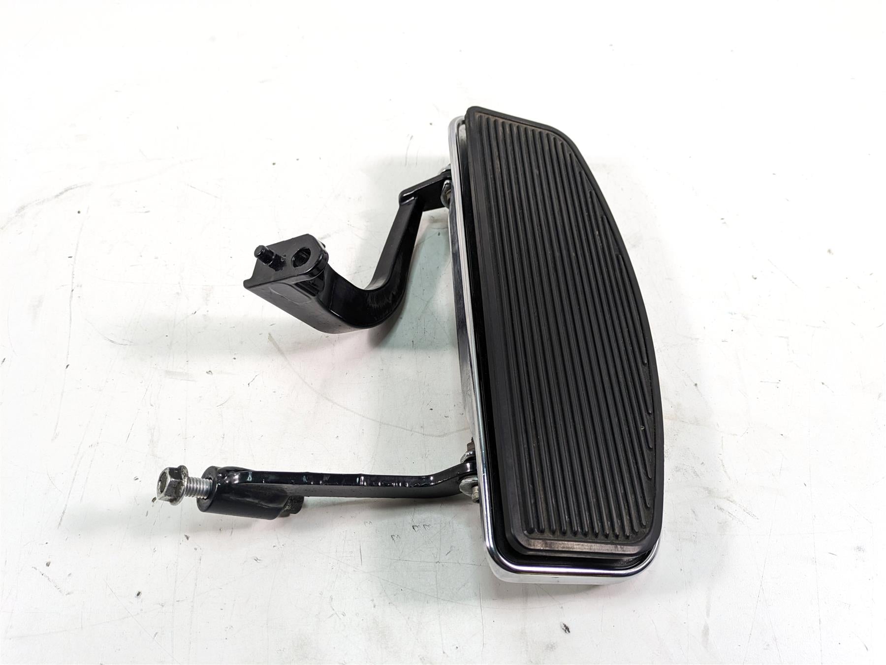 2014 Harley Touring FLHTK Electra Glide Left Rider Foot Floor Board 50621-06 {{ shop.shopifyCountryName }} - Mototech271