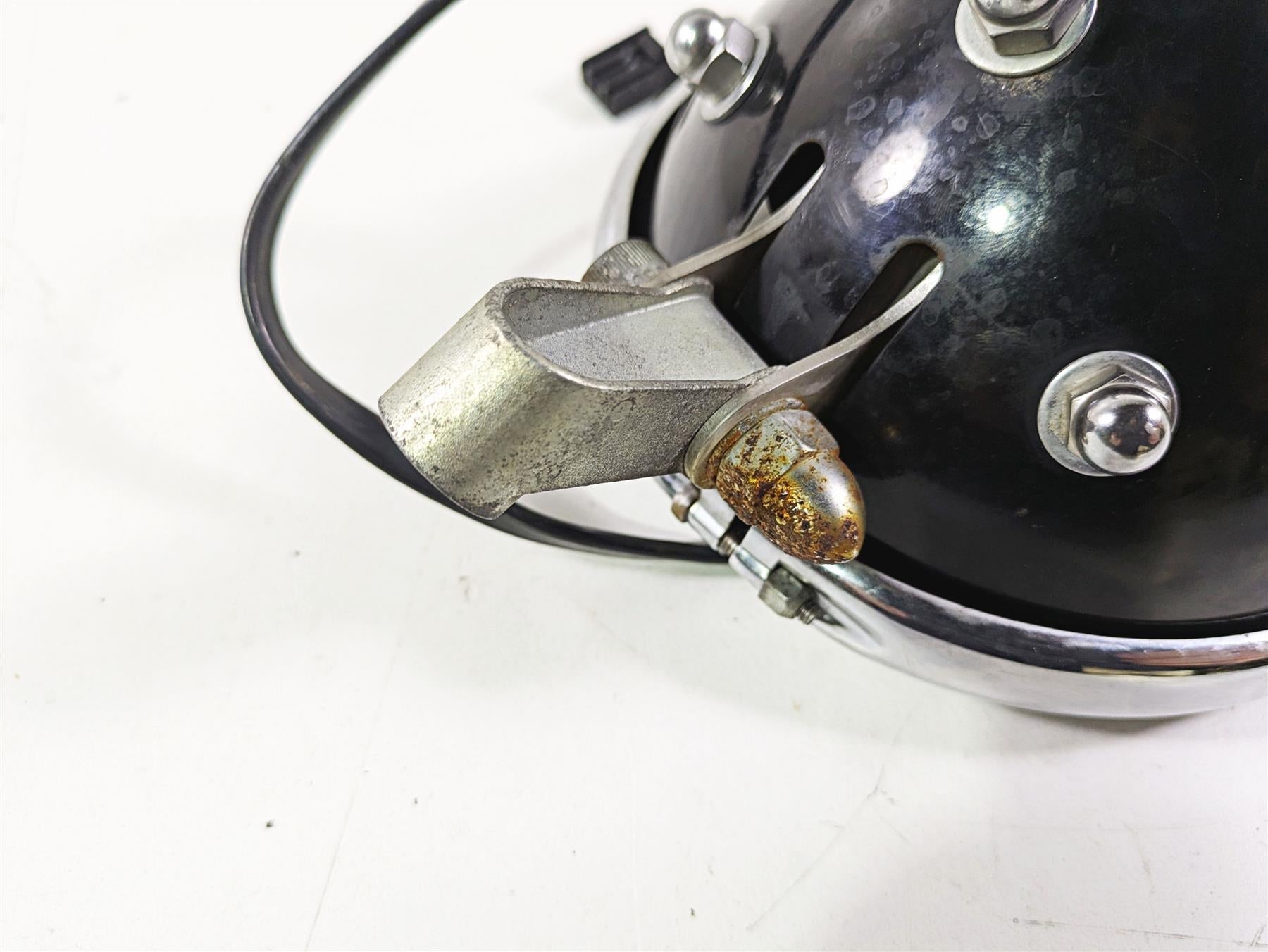 2008 Harley FLSTSB Cross Bones Headlight Head Light Bucket 5-3/4 69923-08 {{ shop.shopifyCountryName }} - Mototech271