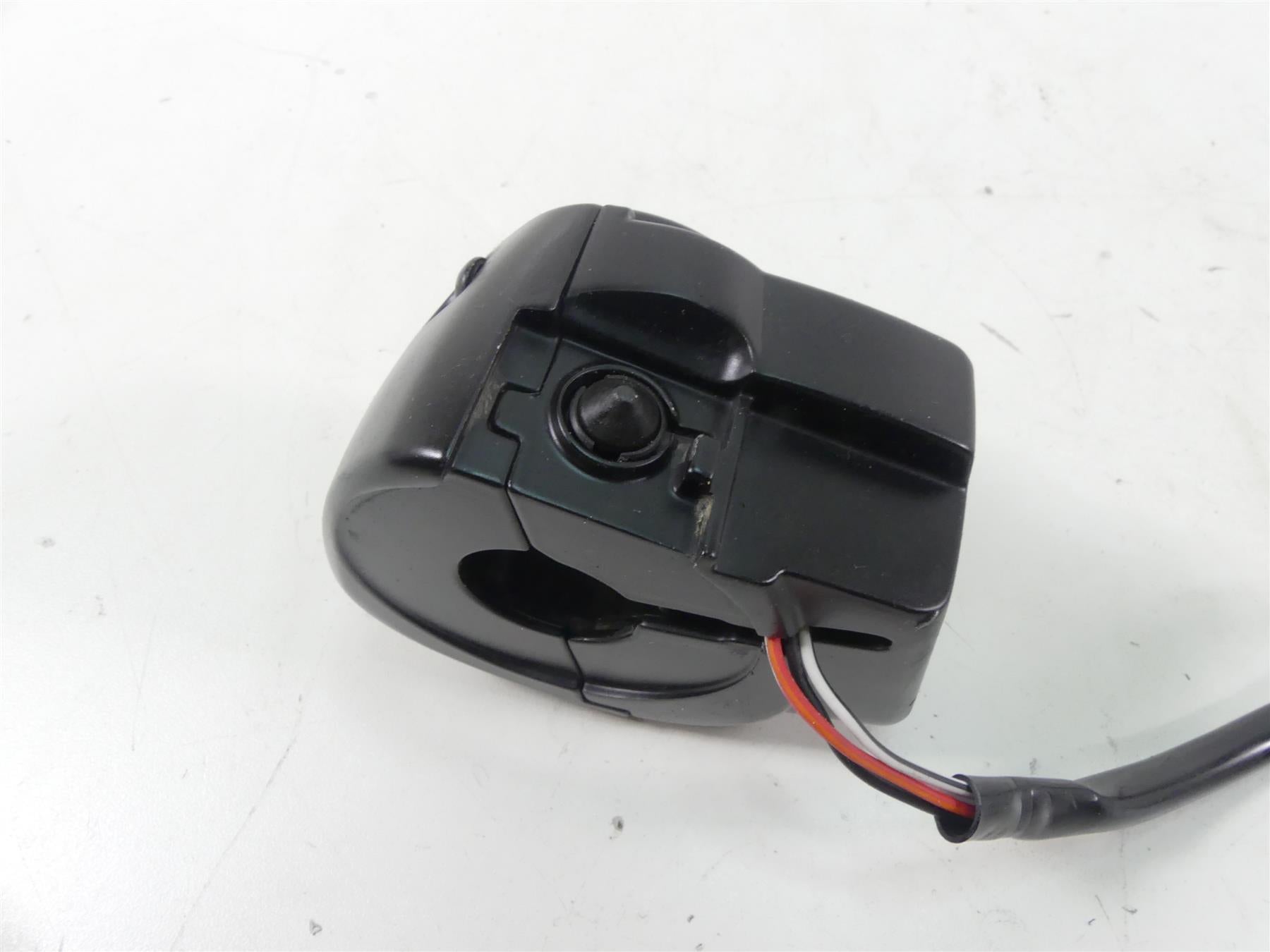 2018 Harley FLHC Softail Heritage Left Hand Control Switch - Read 71500470 {{ shop.shopifyCountryName }} - Mototech271