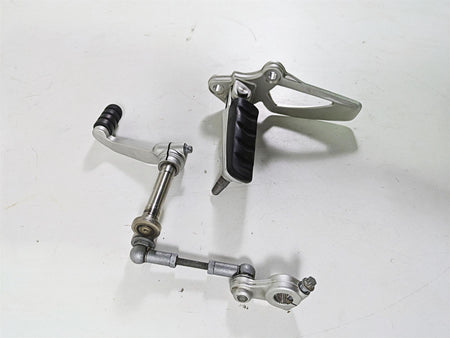 2012 BMW R1200R K27 Left Rider Footpeg & Shifter Set 46717700913 23417671065 {{ shop.shopifyCountryName }} - Mototech271