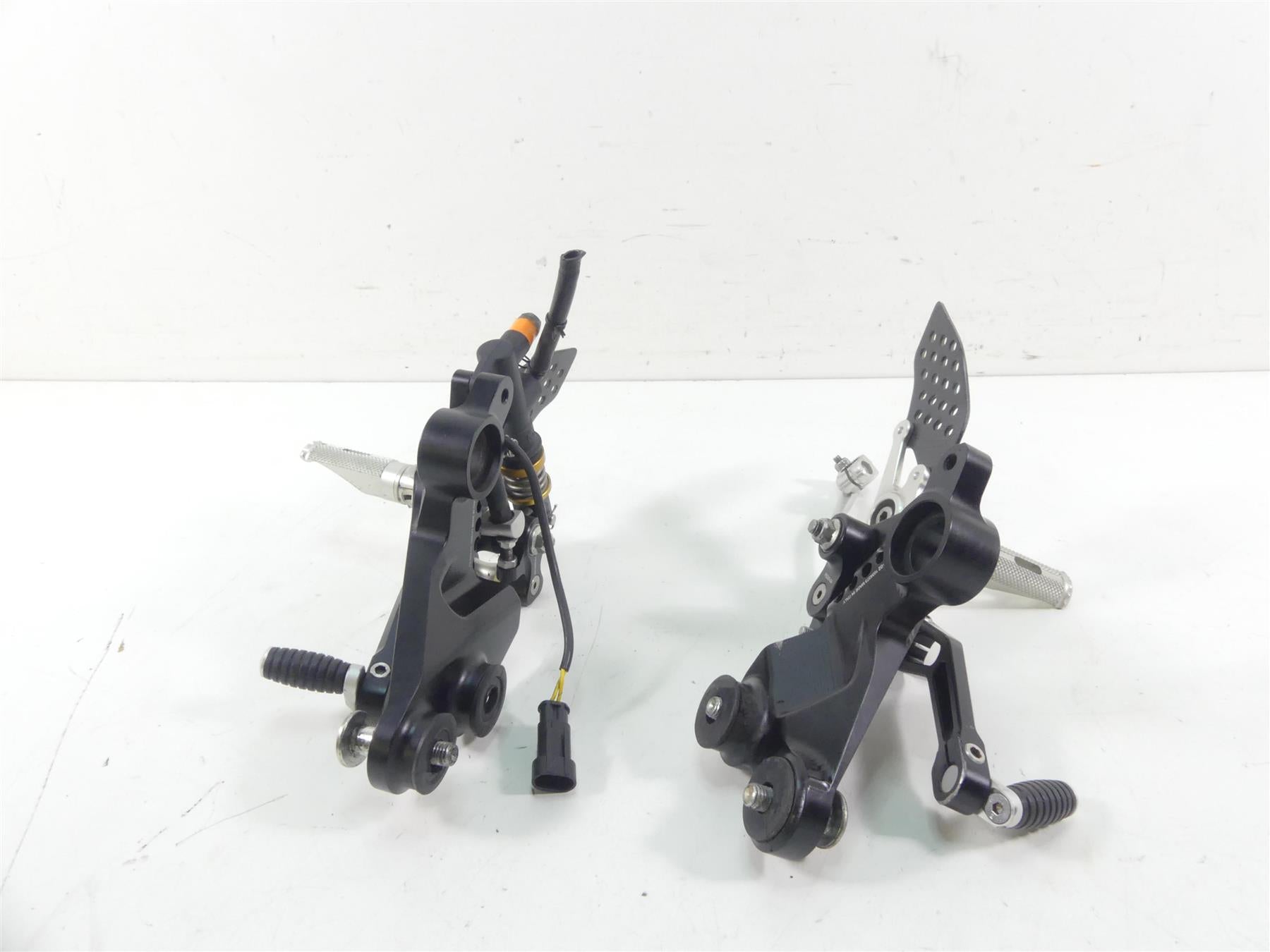 2009 Ducati Monster 1100 S Rizoma Foot Peg Rearset Rear Set -Read PE209B {{ shop.shopifyCountryName }} - Mototech271