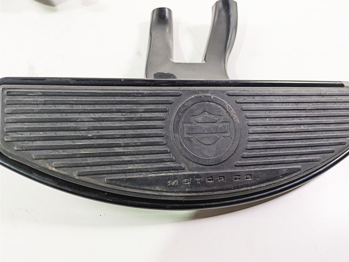 2018 Harley FLHCS Softail Heritage 115th Right Floorboard & Brake Pedal 50500630 {{ shop.shopifyCountryName }} - Mototech271