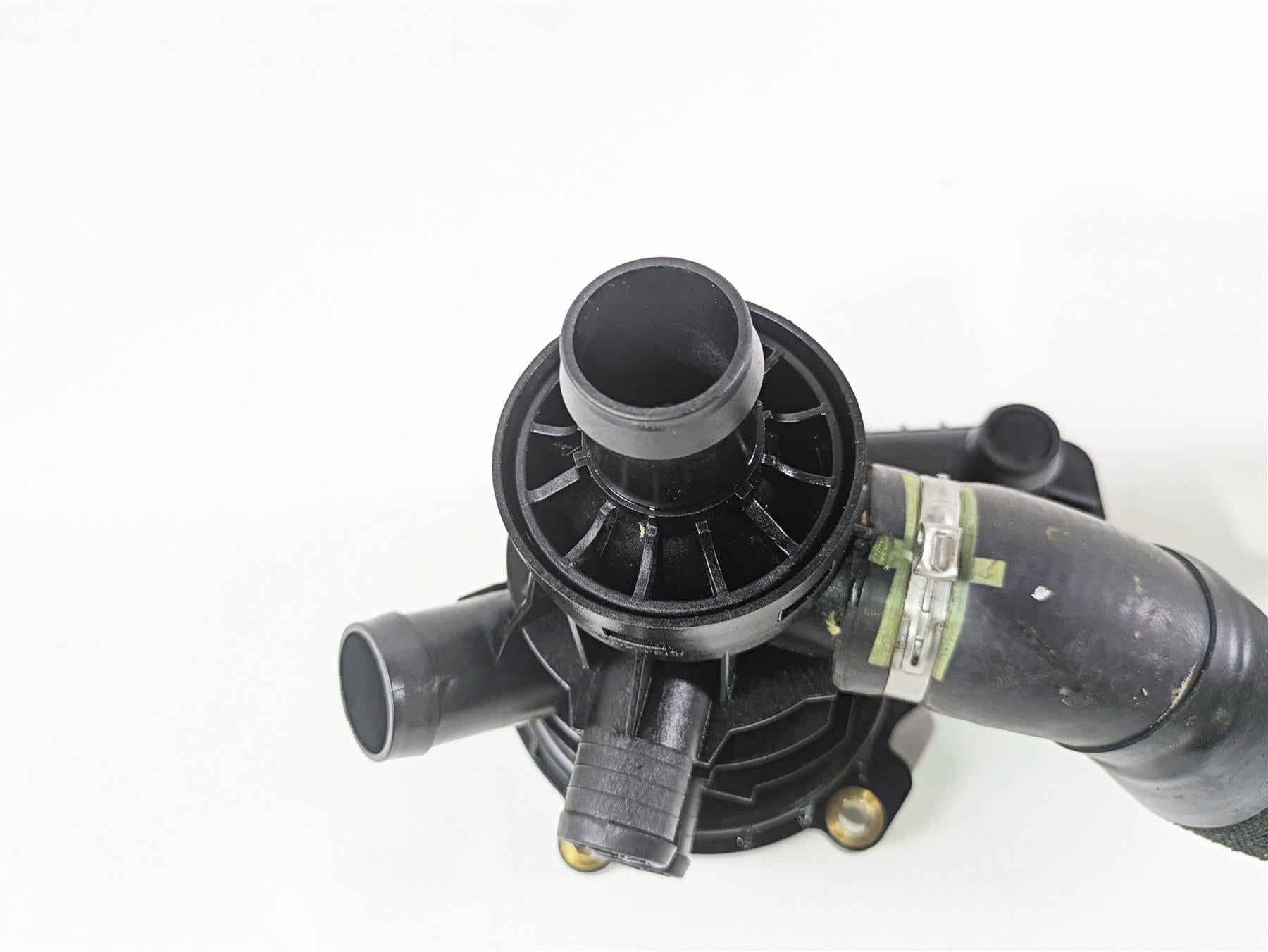 墨                                     60 2024 Sea-Doo GTX 230 Water Pump Housing With Thermostat 420922925