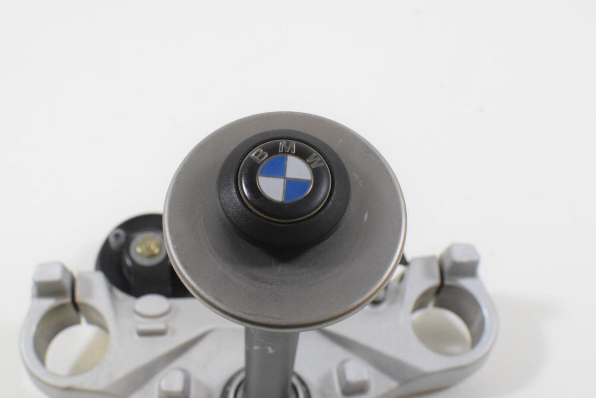 2009 BMW F800 ST K71 Lower Triple Tree Fork Clamp Yoke Stem 31427724818 {{ shop.shopifyCountryName }} - Mototech271