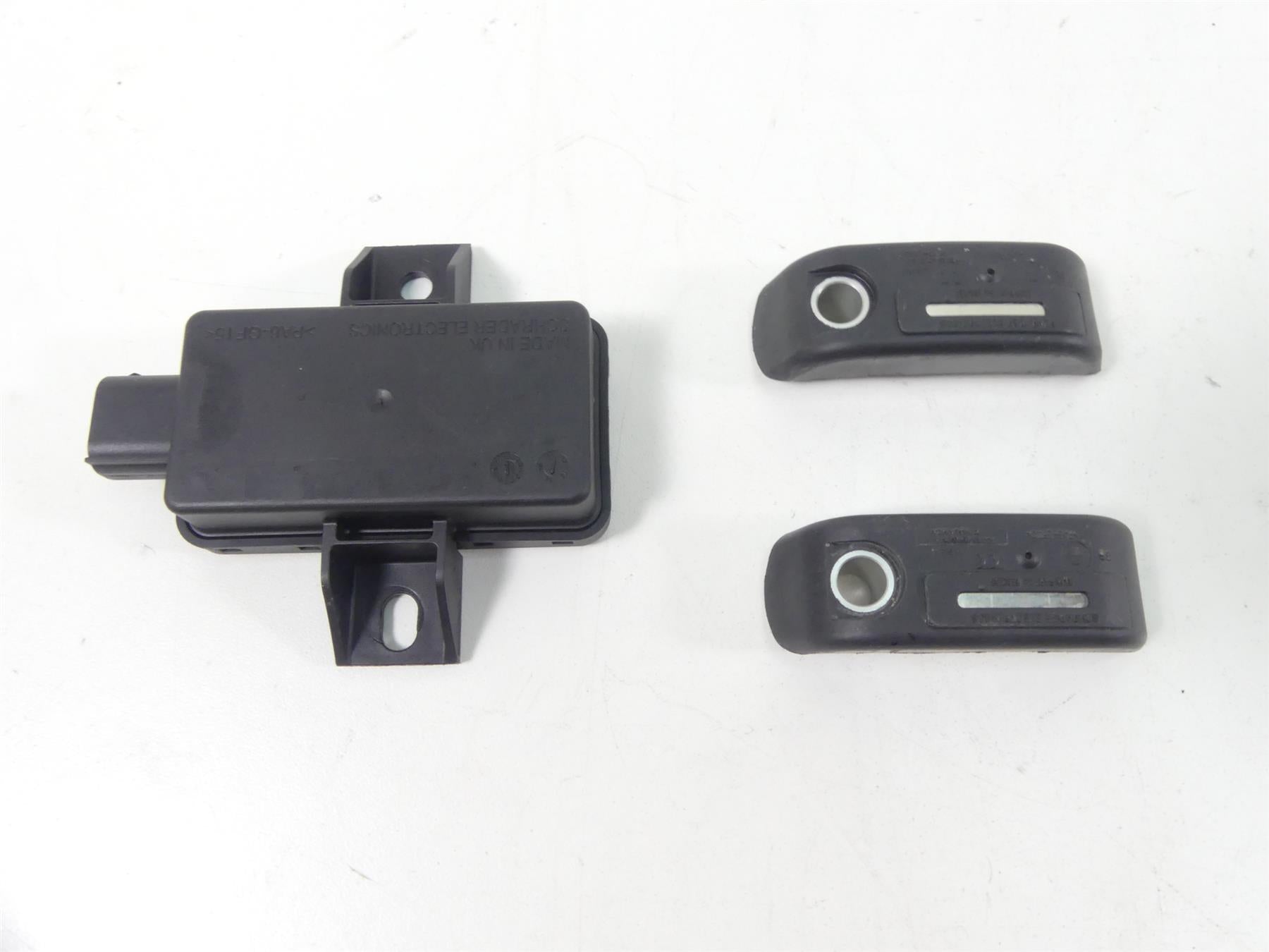 2015 BMW R1200RT K52 Rdc Module Tire Pressure Sensor Set 36318532732 65758546222 {{ shop.shopifyCountryName }} - Mototech271