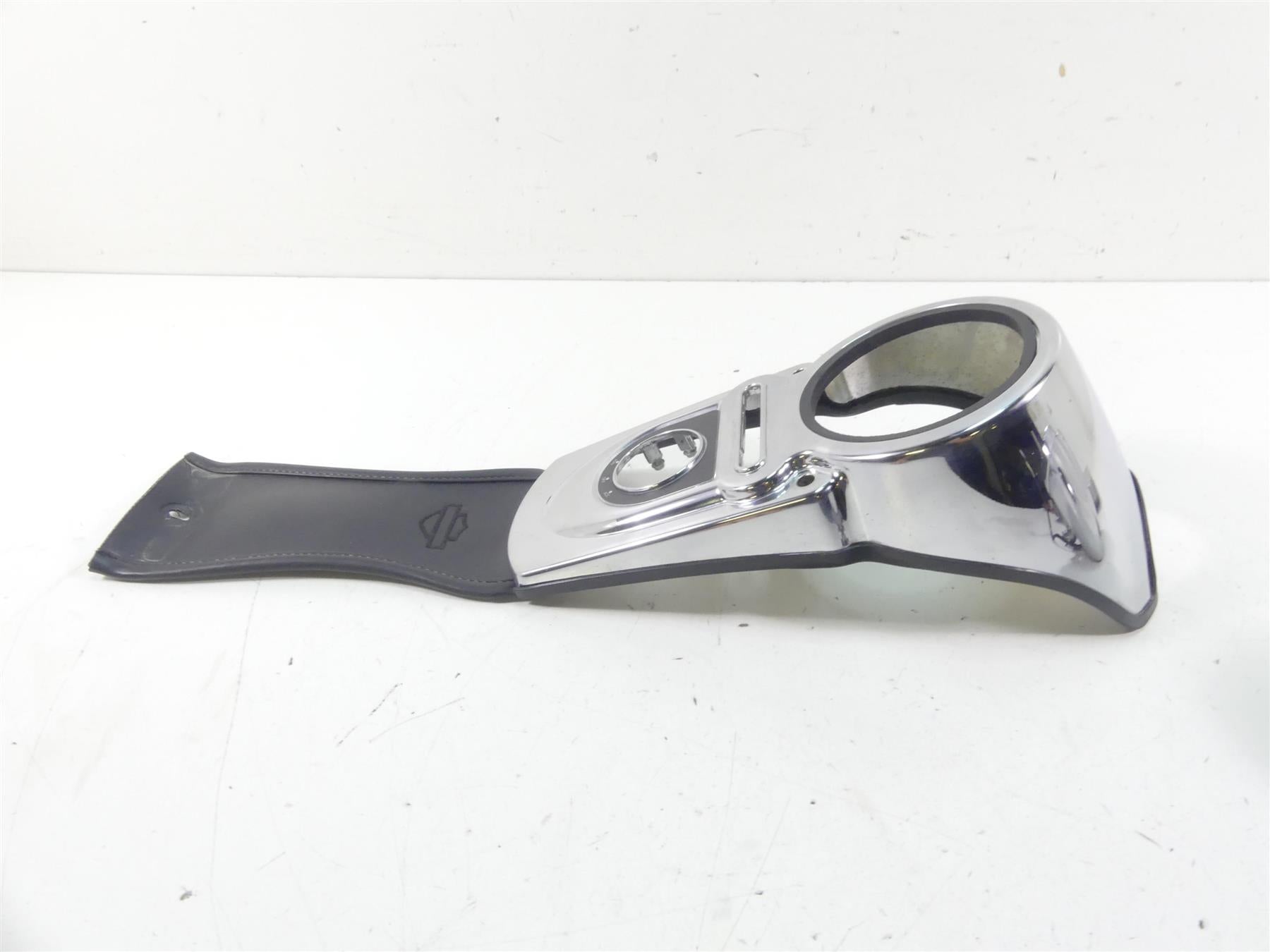 2009 Harley FXDF Dyna Fat Bob Tank Dash Chrome Cover Console 71204-04 {{ shop.shopifyCountryName }} - Mototech271