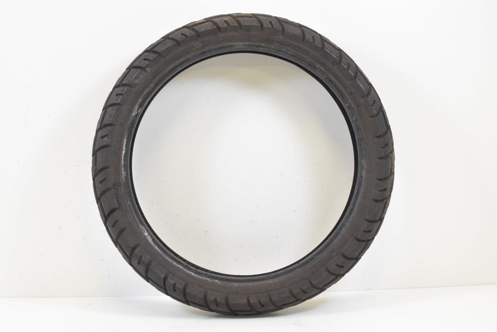 Used Front Tire Shinko Trail Master E-705 110/80-19 Dot3718 87-4527 {{ shop.shopifyCountryName }} - Mototech271