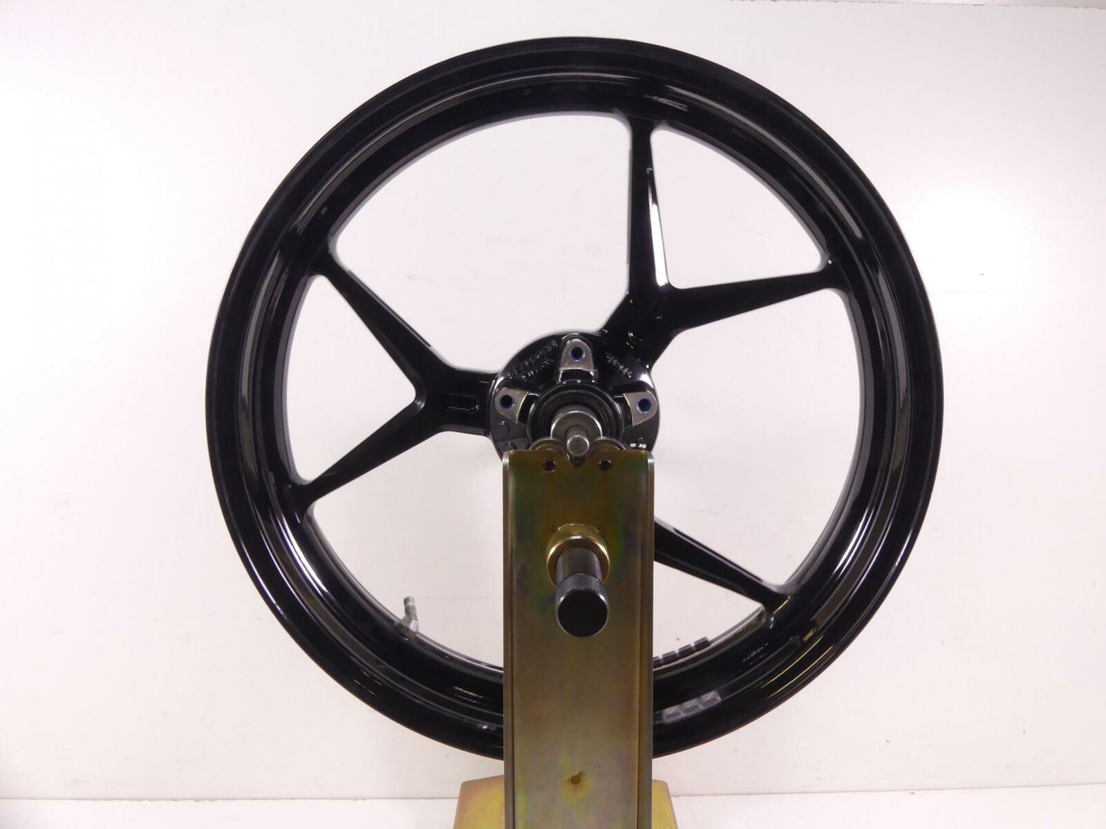 2020 Ducati Monster 1200 S Front Rim Wheel 17x3.5 - Wobble 50121783AA {{ shop.shopifyCountryName }} - Mototech271