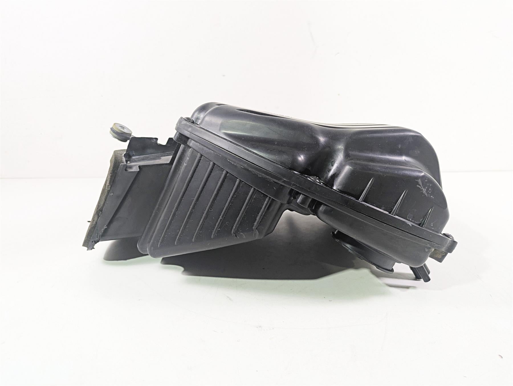 2024 Kawasaki ZX6R ZX636 Ninja Air Box Cleaner Breather Filter 11010-1823 {{ shop.shopifyCountryName }} - Mototech271