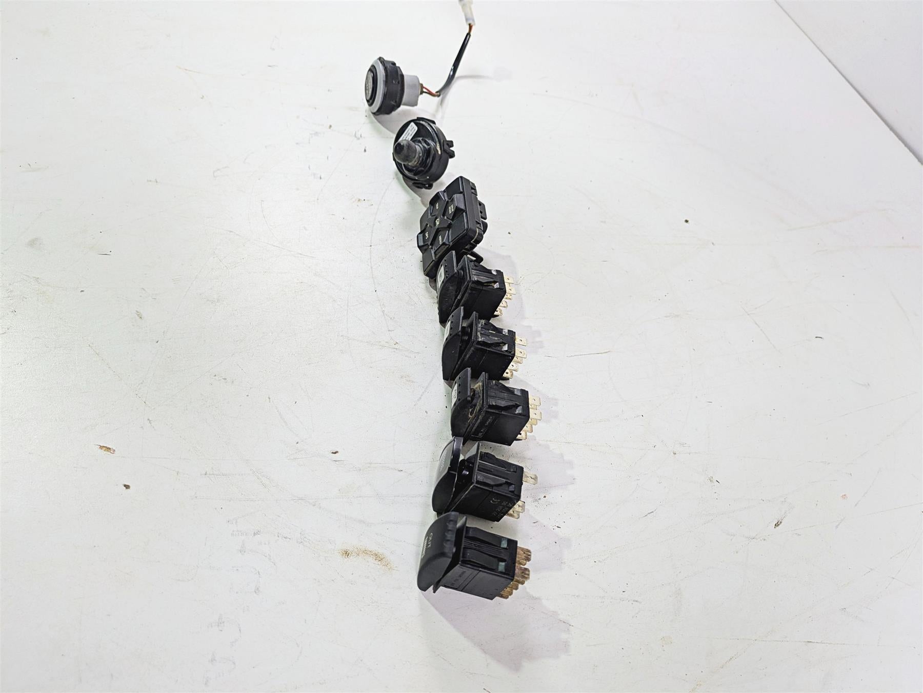 2020 Can Am Maverick X3 Turbo R STD Start Stop Light All Switch Set 710006059 {{ shop.shopifyCountryName }} - Mototech271