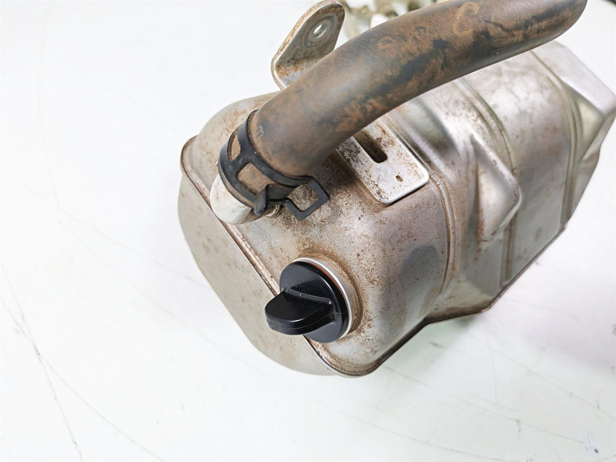 2022 Yamaha YXZ1000 R Oil Tank Reservoir & Lines 2HC-21751-02-00 {{ shop.shopifyCountryName }} - Mototech271