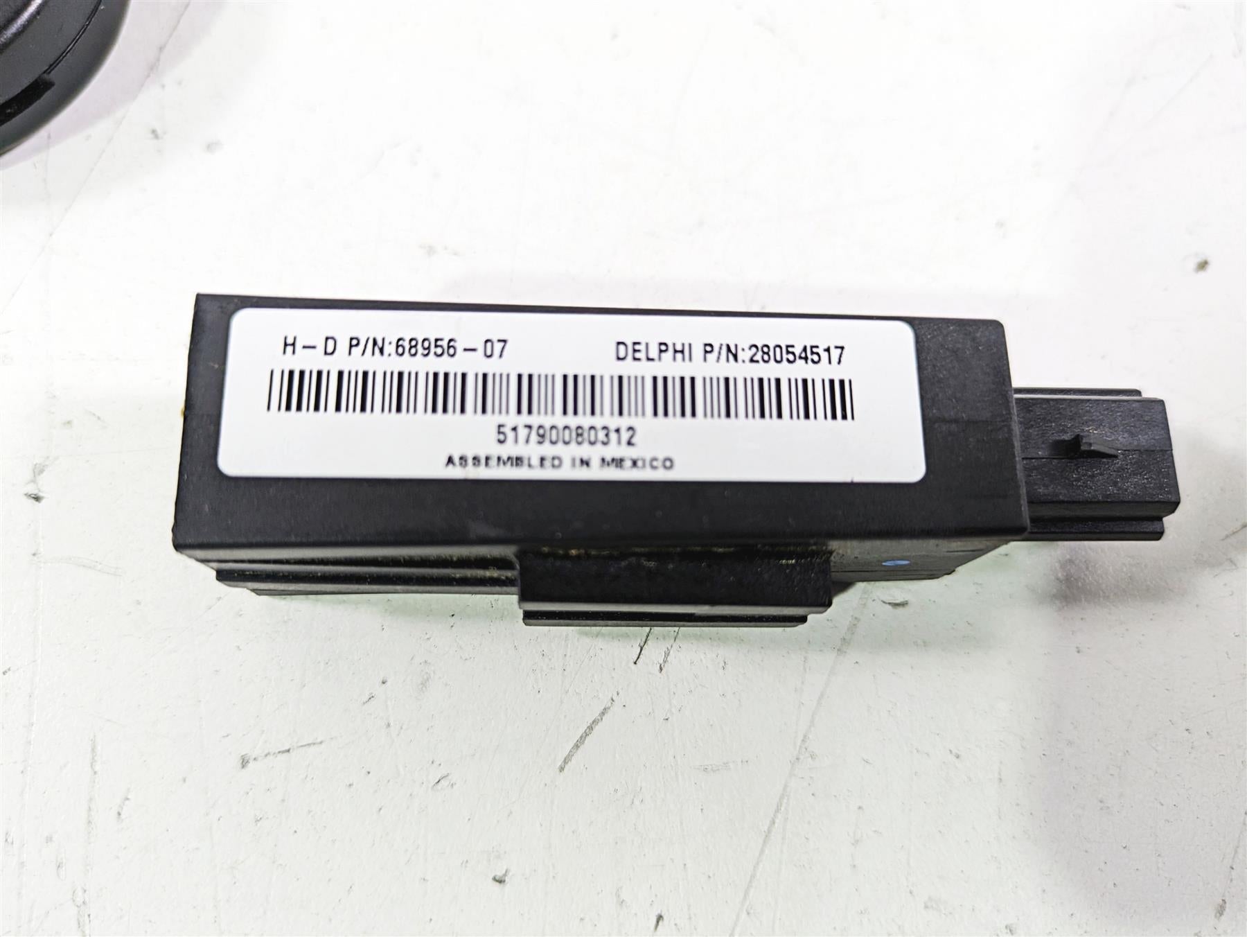 2019 Harley FLHCS Softail Heritage Bcm Y-Axis Body Security Module +Fob 41000349 {{ shop.shopifyCountryName }} - Mototech271