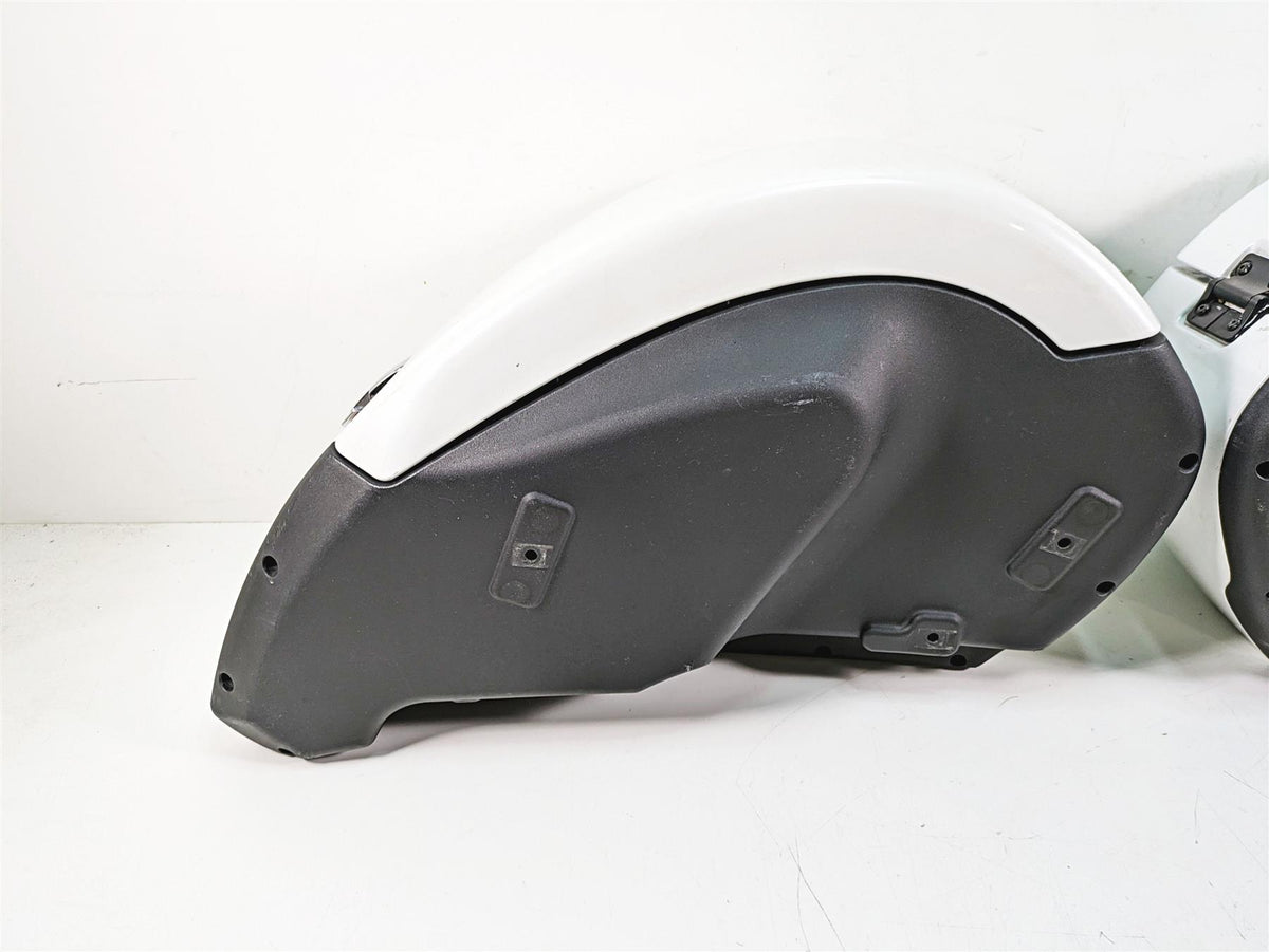 2014 Moto Guzzi California 1400 T Saddlebag Saddle Bag Luggage Set B06325400 {{ shop.shopifyCountryName }} - Mototech271