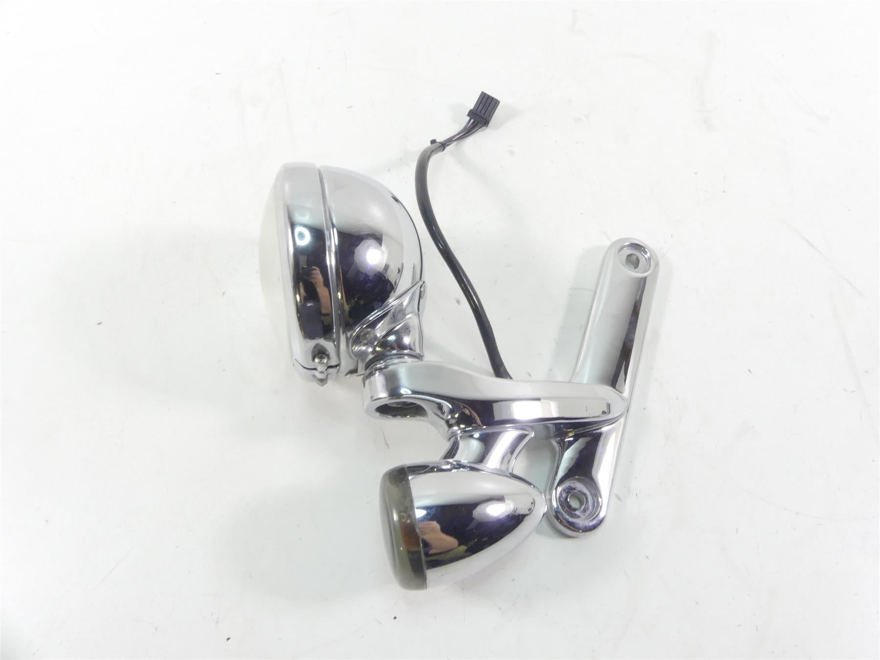 2007 Harley FLHTCU SE CVO Electra Glide Left Front Spot Light Blinker 69548-06 | Mototech271