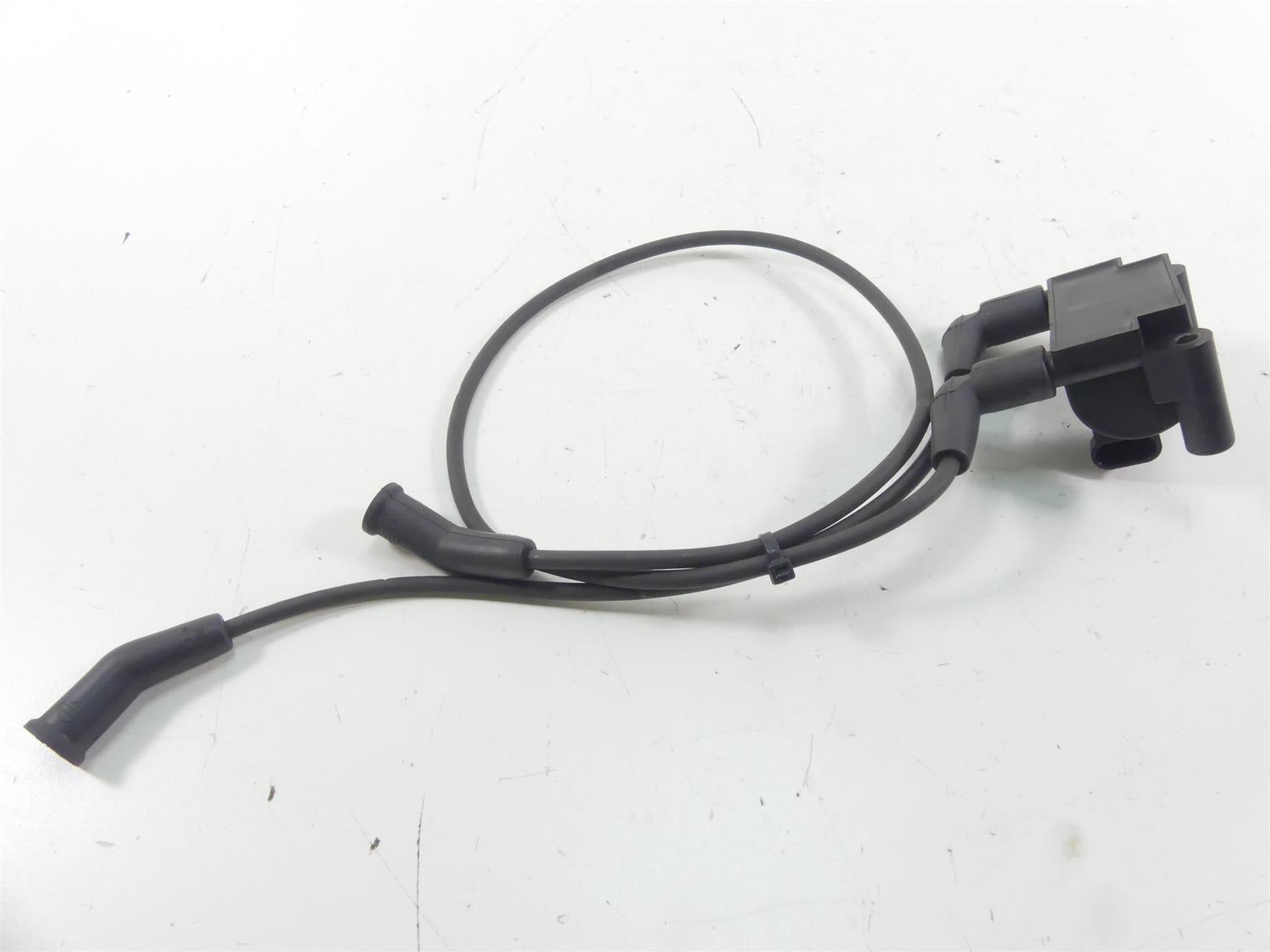 2012 Harley Touring FLHTP Electra Glide Ignition Coil Wires & Plugs 31696-07A {{ shop.shopifyCountryName }} - Mototech271