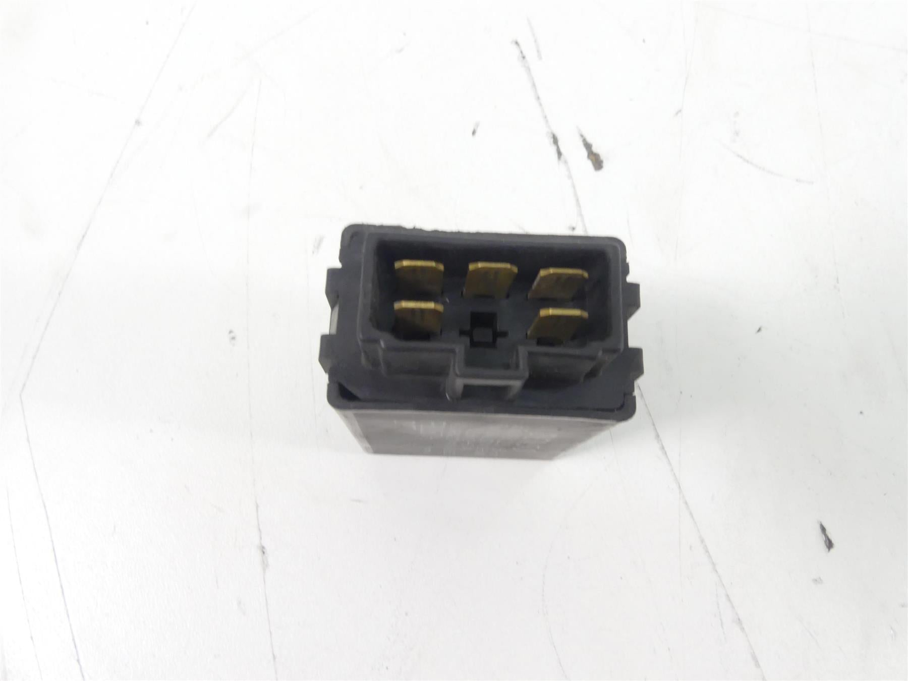 2001 Yamaha XV1600 Road Star Denso Turn Signal Flasher Relay 4WM-83350-00-00 {{ shop.shopifyCountryName }} - Mototech271
