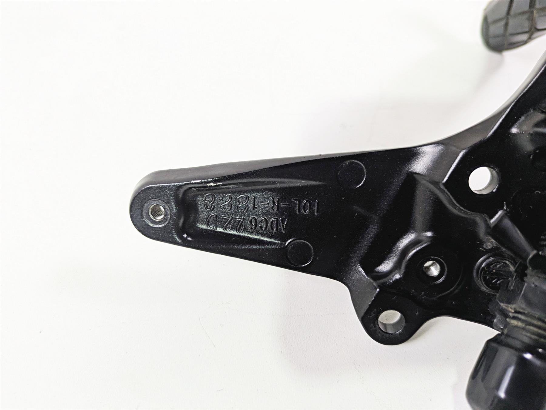 2023 Suzuki GSX1300 RR Hayabusa Right Front Footpeg & Brake Pedal 43510-10L00 {{ shop.shopifyCountryName }} - Mototech271