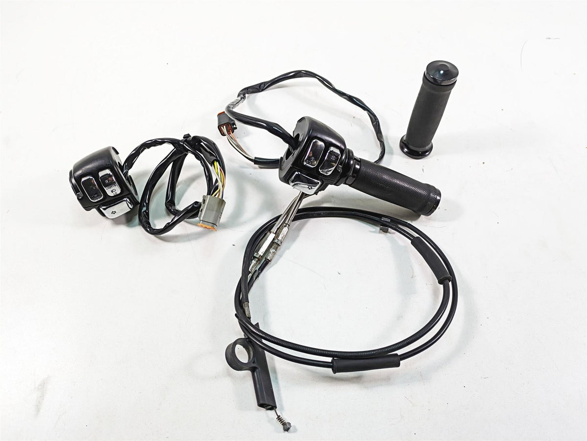 2006 Harley Sportster XL1200 Hand Control Switch + Chrome Button Set 71597-96B {{ shop.shopifyCountryName }} - Mototech271