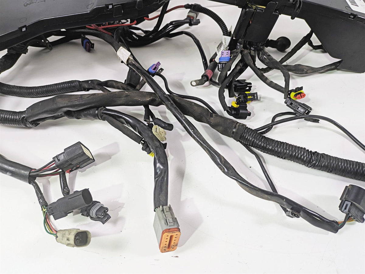 2010 Harley Touring FLHXSE CVO Street Glide Wiring Harness Loom Abs 71048-10 {{ shop.shopifyCountryName }} - Mototech271