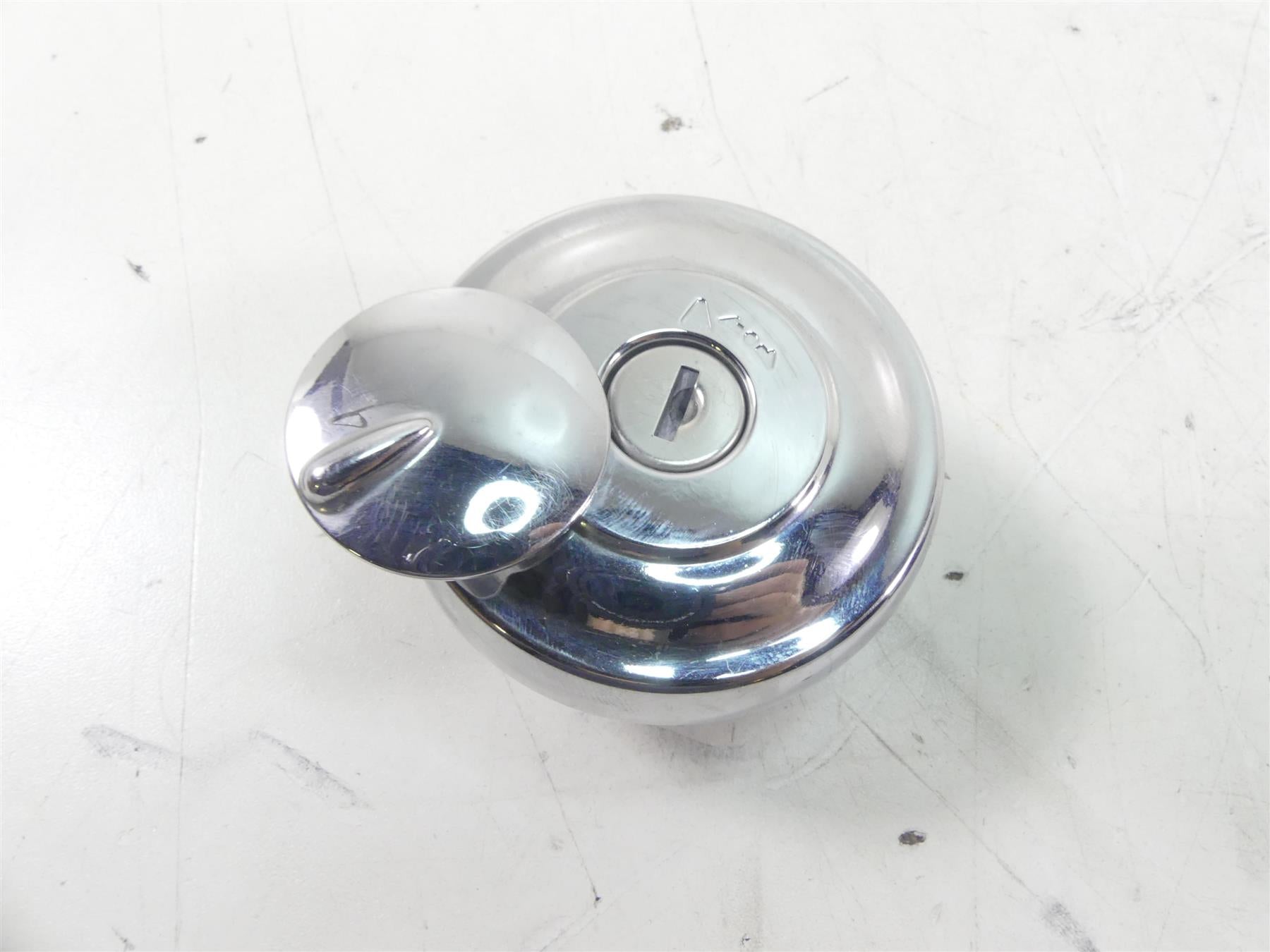 2001 Yamaha XV1600 Road Star Ignition Switch Key Tank Cap Set 4WM-82501-01-00 {{ shop.shopifyCountryName }} - Mototech271