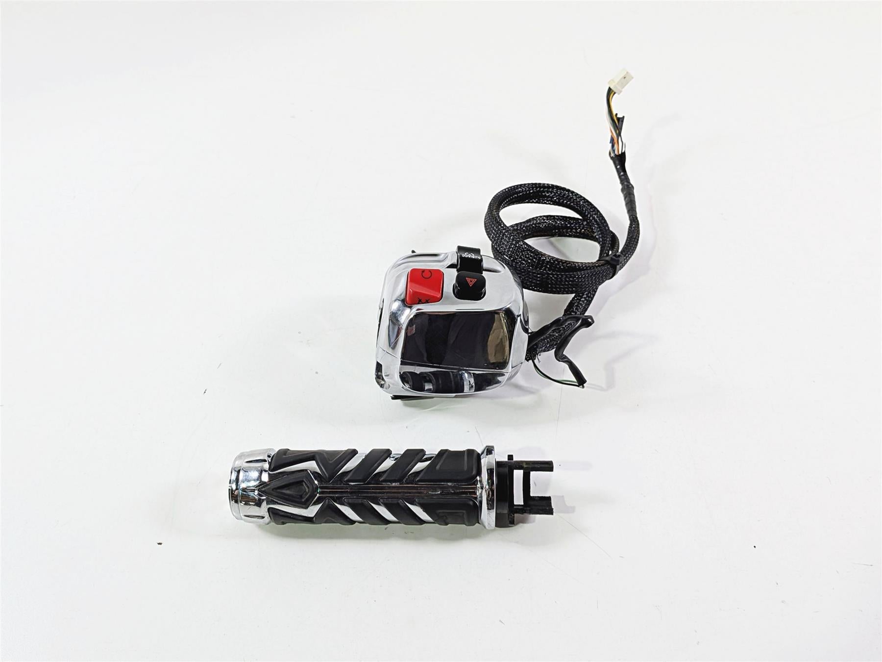 2015 Indian Chieftain Right Hand Chrome Start Stop Control Switch - Read 2413027-Mototech271