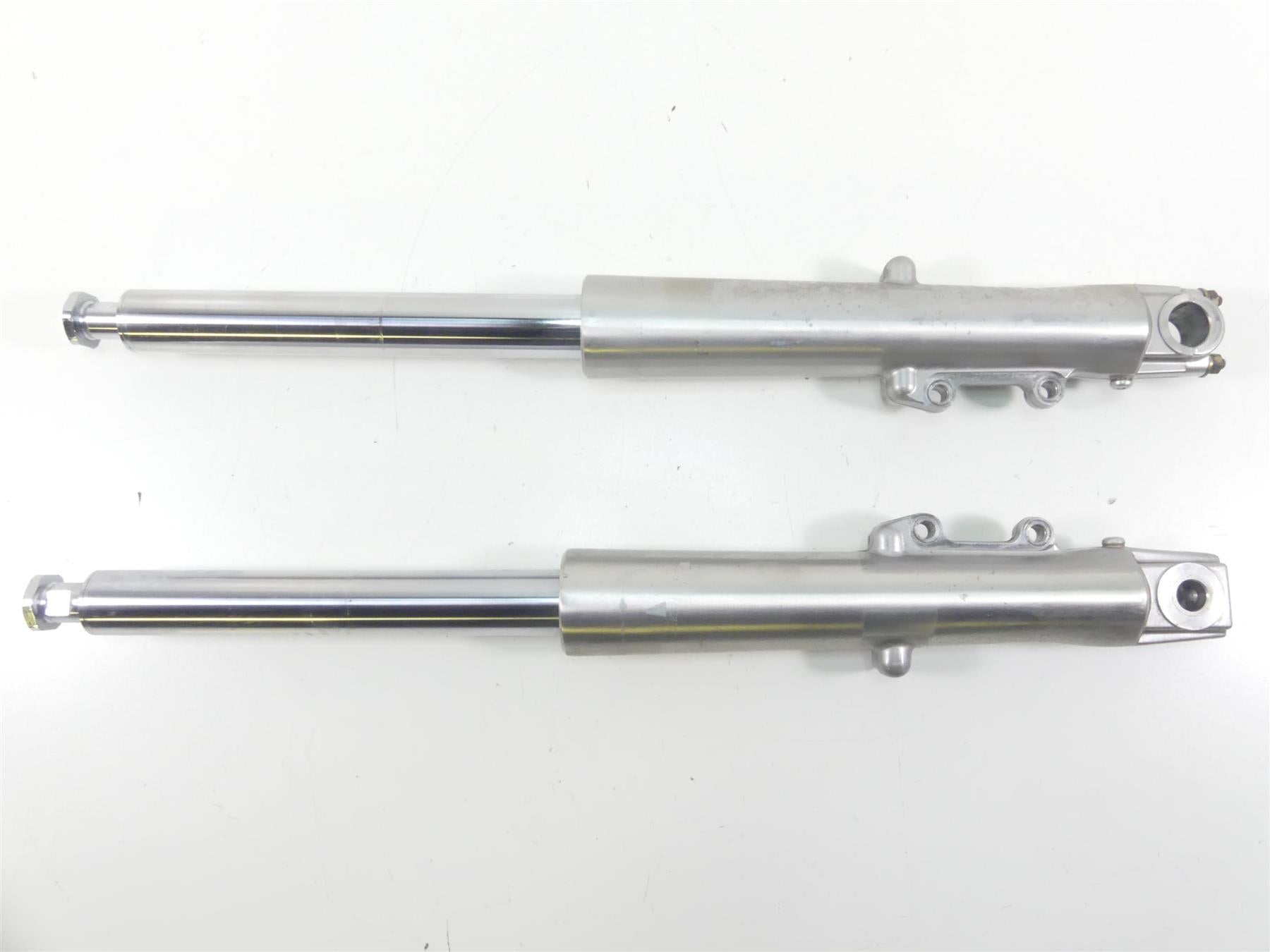 2005 Harley Touring FLHRSI Road King Straight Showa Front Fork Leg Set 46537-02A | Mototech271