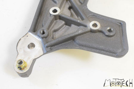 2019 Indian Scout Right Center Frame Plate Bracket 5139625-650 {{ shop.shopifyCountryName }} - Mototech271