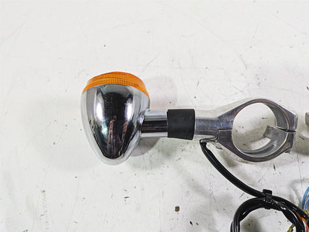 2002 Honda VTX1800 Retro Front Blinker & Clamp Set 33400-MBH-673 33450-MBH-673 {{ shop.shopifyCountryName }} - Mototech271