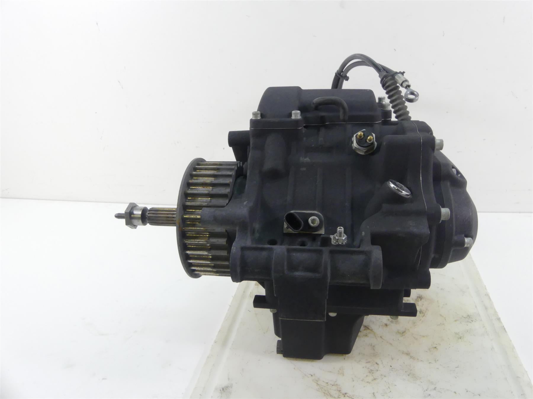 2013 Harley FXDWG Dyna Wide Glide 6 Speed Transmission Gear Box 25K 33083-10 {{ shop.shopifyCountryName }} - Mototech271