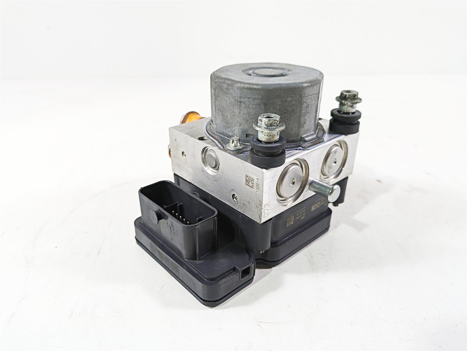2020 Harley Touring FLHT Electra Glide Abs Brake Pump Module 41100104C {{ shop.shopifyCountryName }} - Mototech271