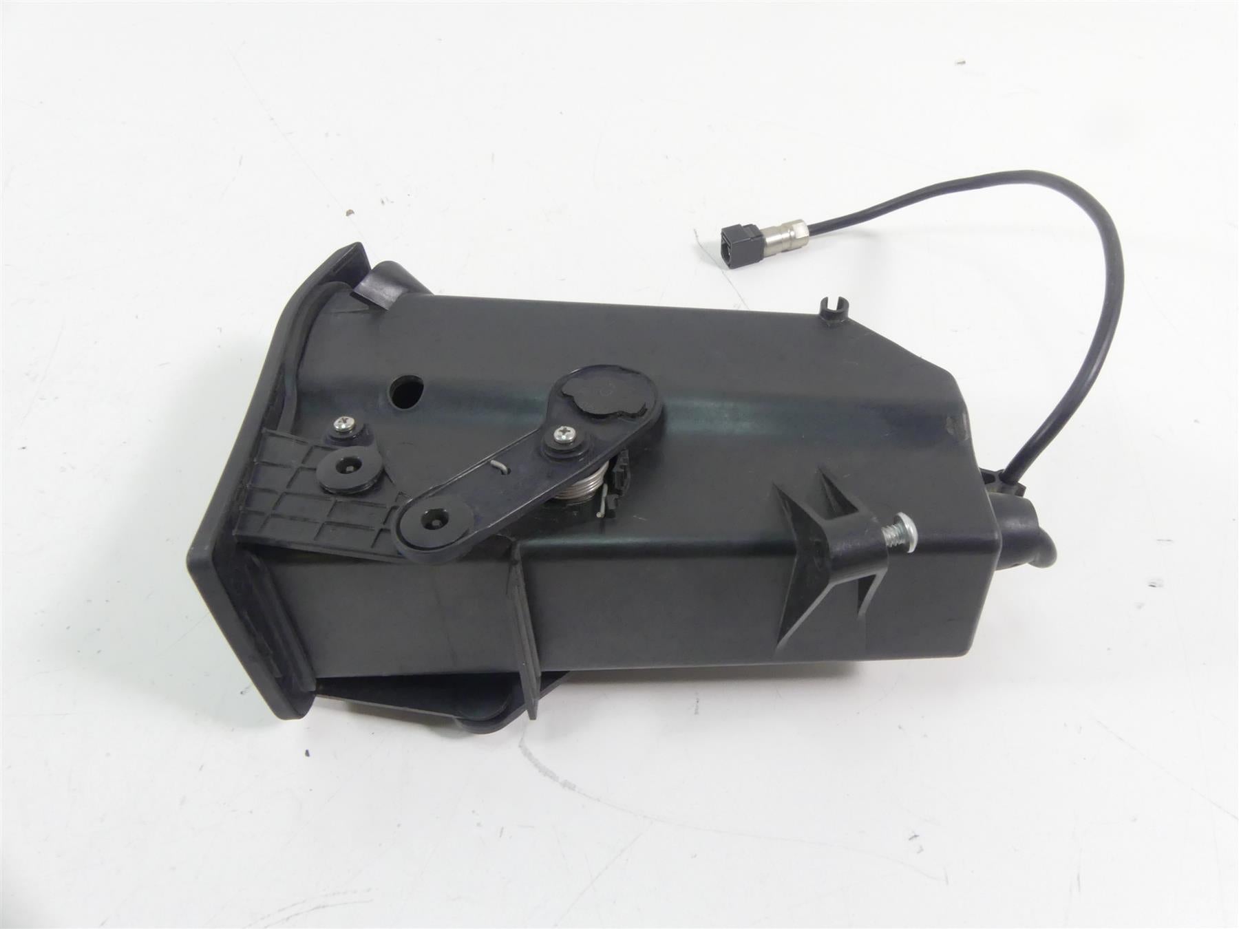 2014 Harley Touring FLHX Street Glide Front Fairing Media Compartment 76000107 {{ shop.shopifyCountryName }} - Mototech271