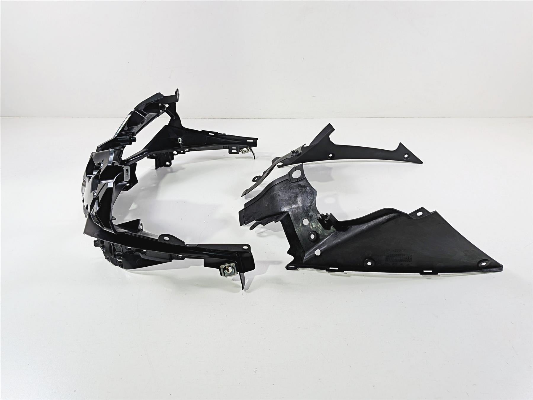 2022 Yamaha YZF R1 R1M RN65 Headlight Fairing Cover Cowling Mount B3L-2835H-00-Mototech271