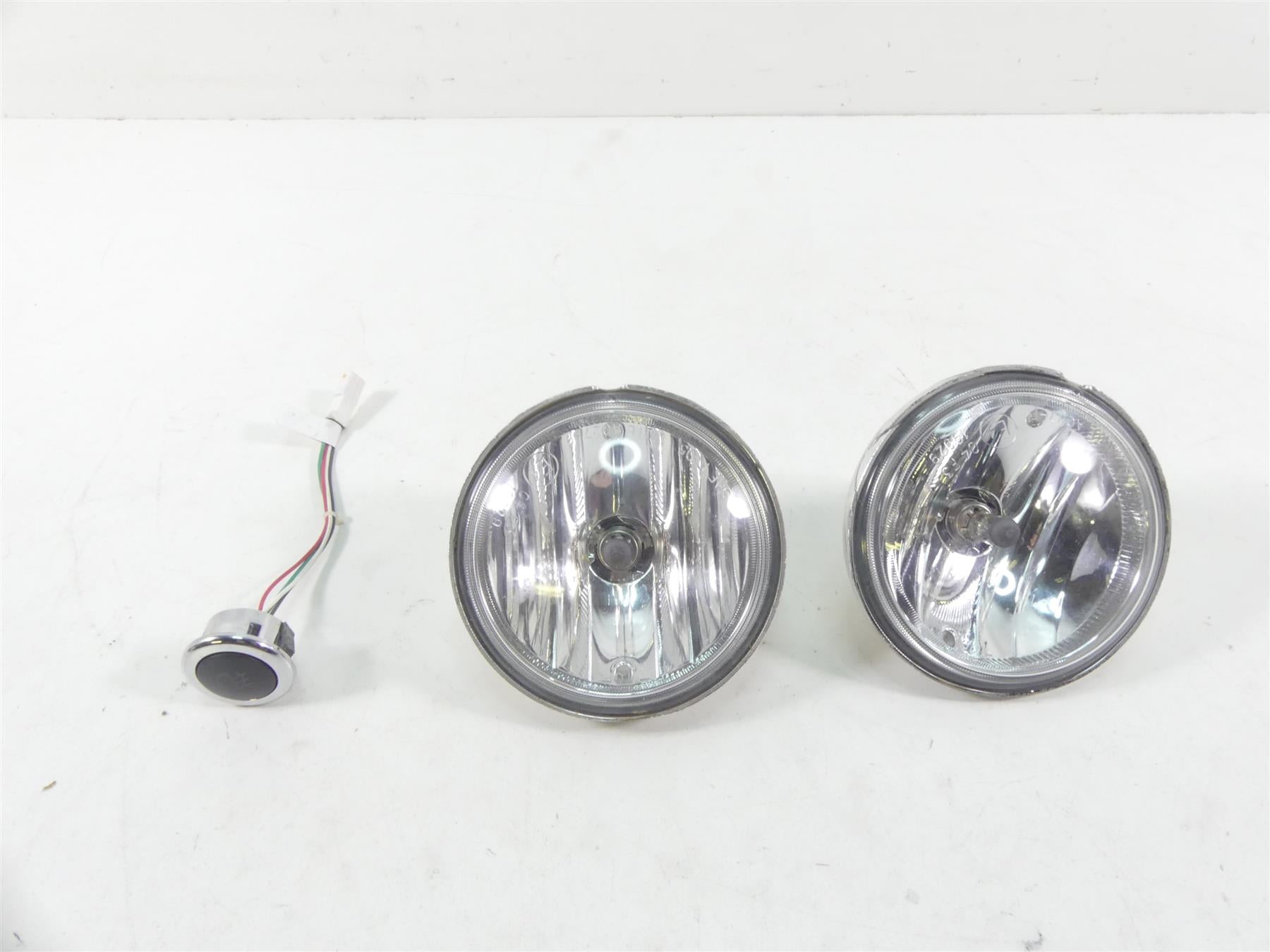 2016 Indian Chieftain Dark Horse Fog Light Lamp Switch Button Set - Read 4014691 {{ shop.shopifyCountryName }} - Mototech271