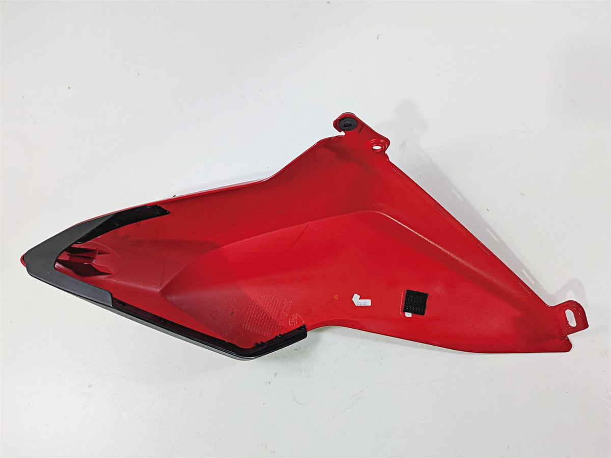 2022 Ducati Hypermotard 950 Red Right Tank Fairing Cover 480P8982AA 48019442A {{ shop.shopifyCountryName }} - Mototech271