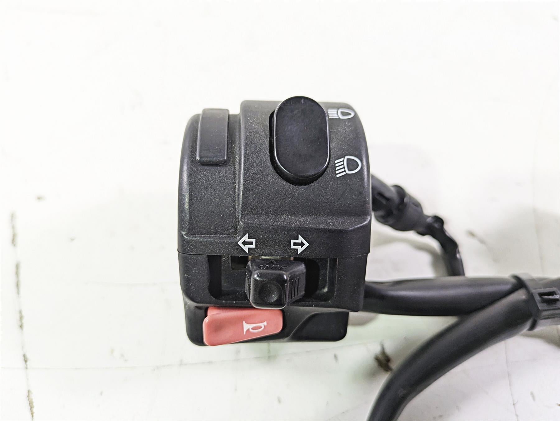 2012 Triumph Daytona 675 Left Hand Turn Signal Control Switch - Read T2040274 {{ shop.shopifyCountryName }} - Mototech271