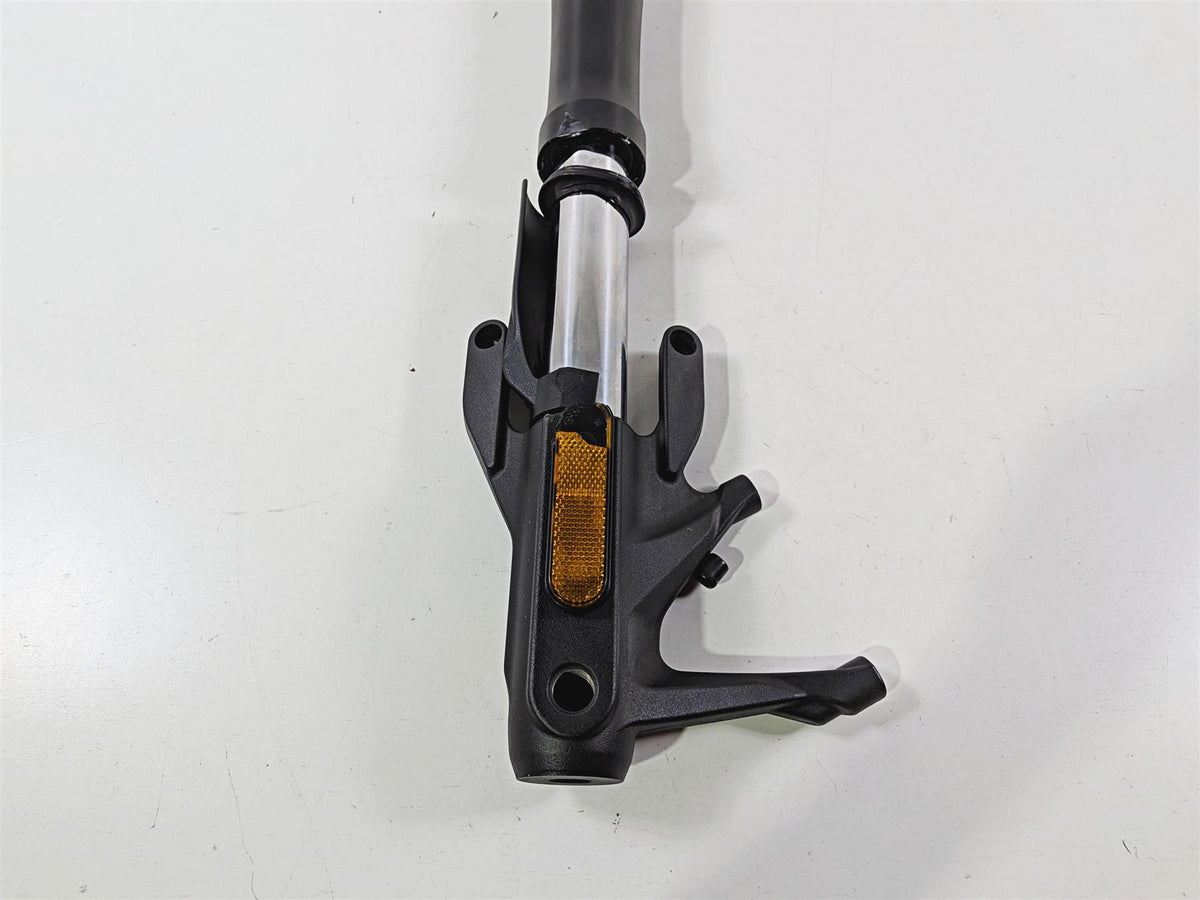 2020 Indian Challenger Limited Left Front Fork Leg - Dent 1824799 1825057-Mototech271