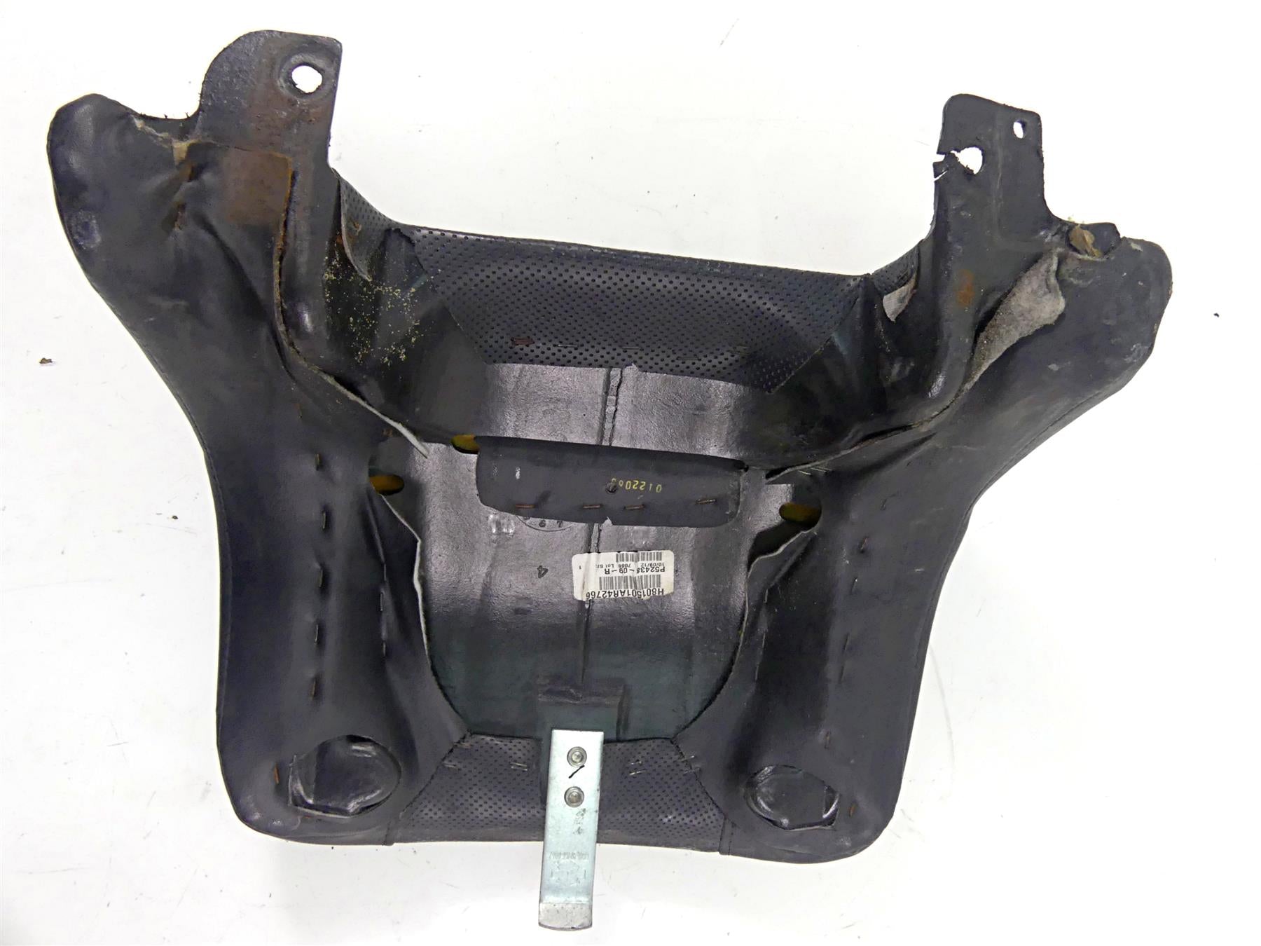 2013 Harley VRSCF Muscle Vrod Rear Passenger Pillion Seat Saddle - Read 52438-09 {{ shop.shopifyCountryName }} - Mototech271