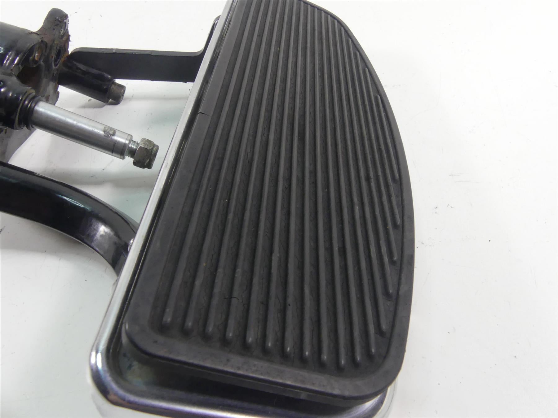 2013 Harley Touring FLHTK Electra Glide Front Rider Floor Board Set 50621-06A {{ shop.shopifyCountryName }} - Mototech271