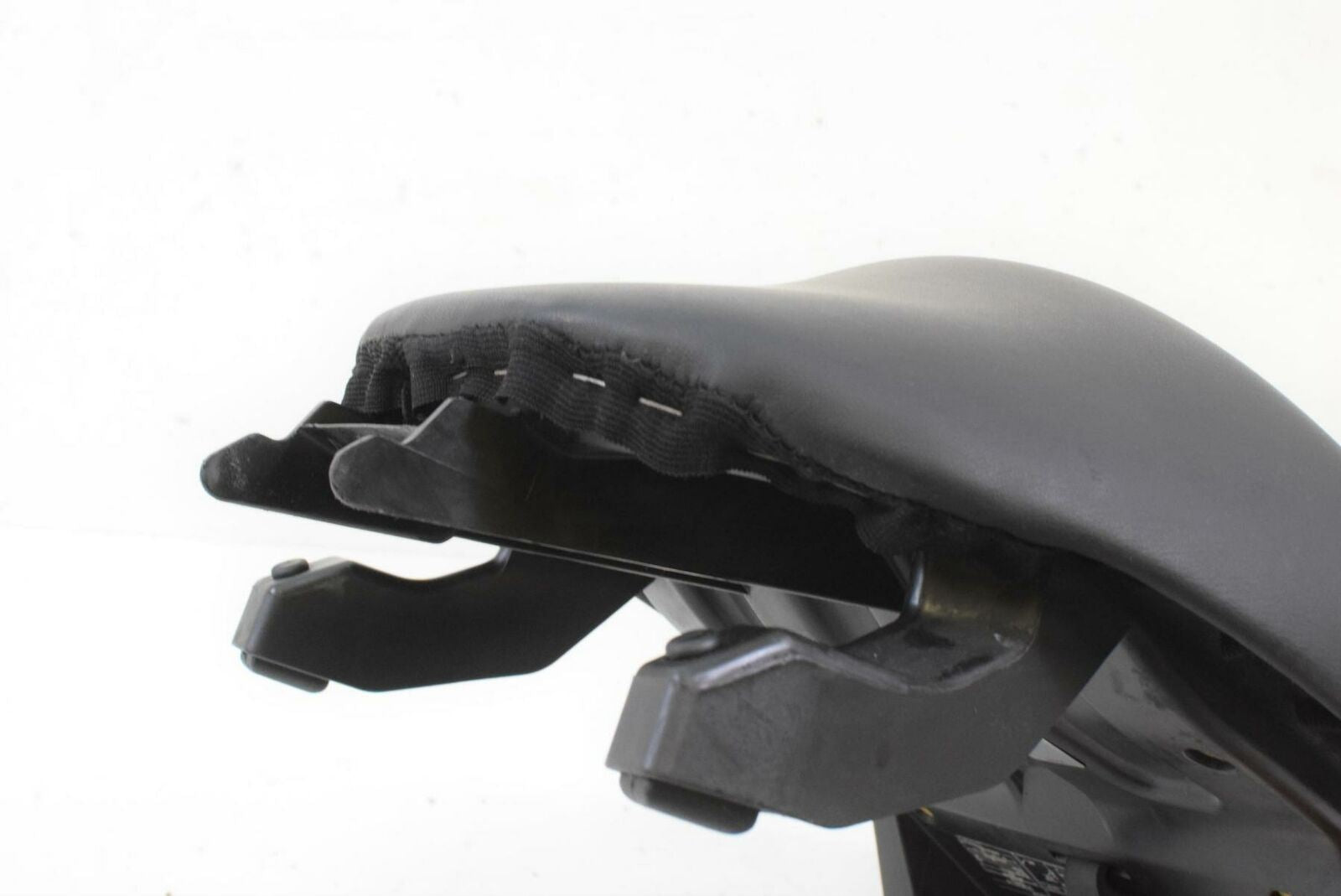 2007 BMW K1200 GT K44 Rear LOW Passenger Heated Saddle Seat 52537687985 {{ shop.shopifyCountryName }} - Mototech271
