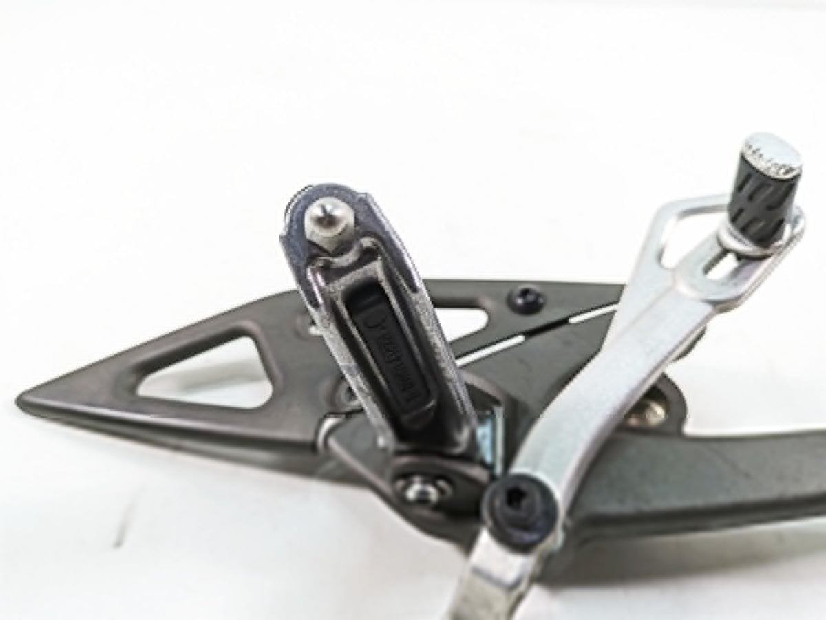 2008 Buell 1125 R Right Foot Peg Brake Pedal Set N0401.1AMEYCP N0530.1AM {{ shop.shopifyCountryName }} - Mototech271