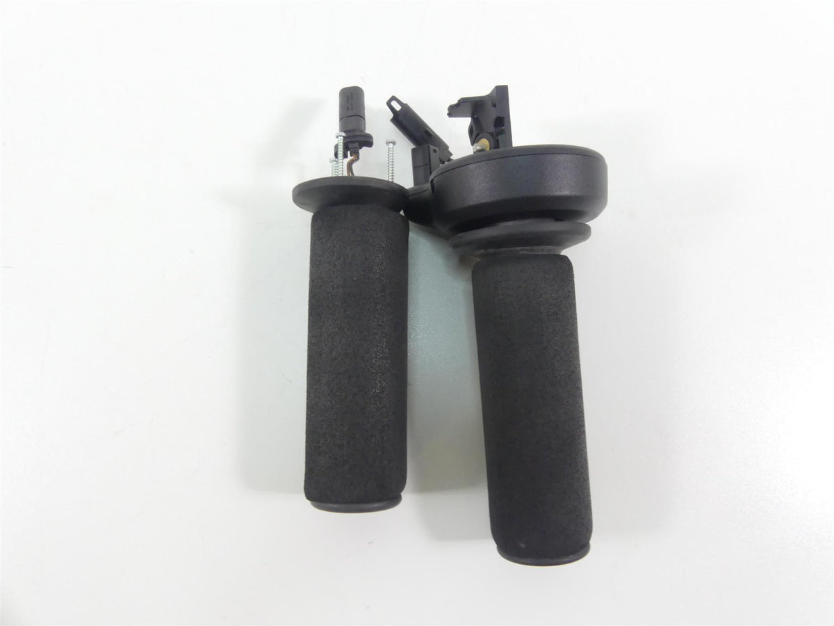 2014 BMW K1600 GTL K48 Heated Hand E-Throttle Grip Set 61317714235 61318522472 {{ shop.shopifyCountryName }} - Mototech271
