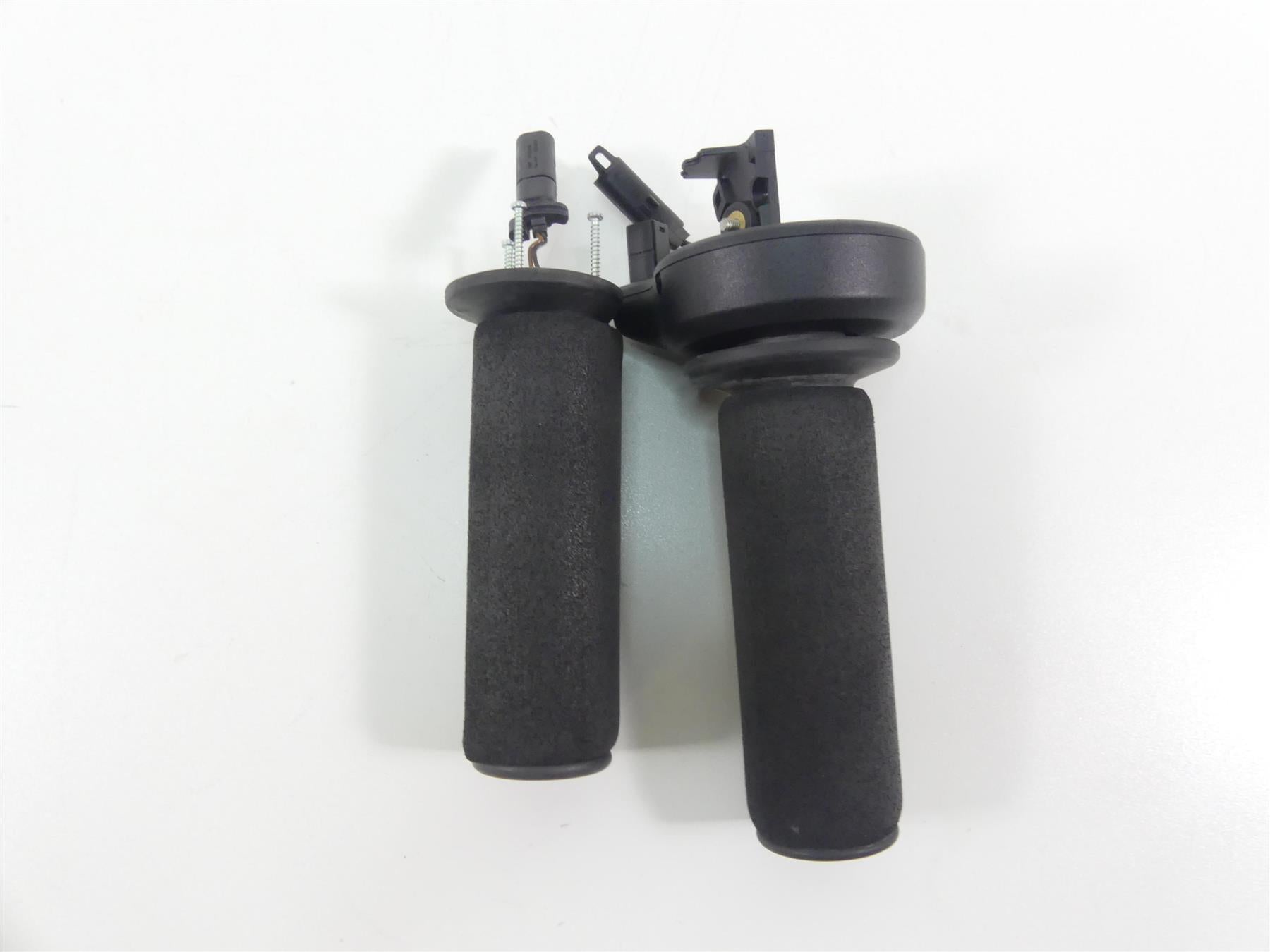 2014 BMW K1600 GTL K48 Heated Hand E-Throttle Grip Set 61317714235 61318522472 {{ shop.shopifyCountryName }} - Mototech271