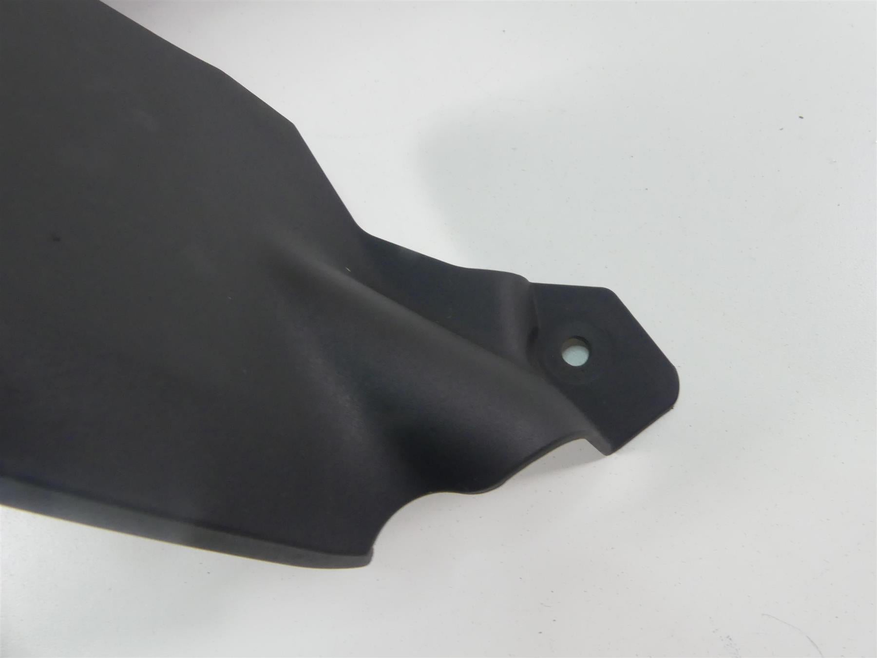 2019 BMW R1250GS K50 Right Main Tank Fairing Cover 46638563502 46638556636 {{ shop.shopifyCountryName }} - Mototech271